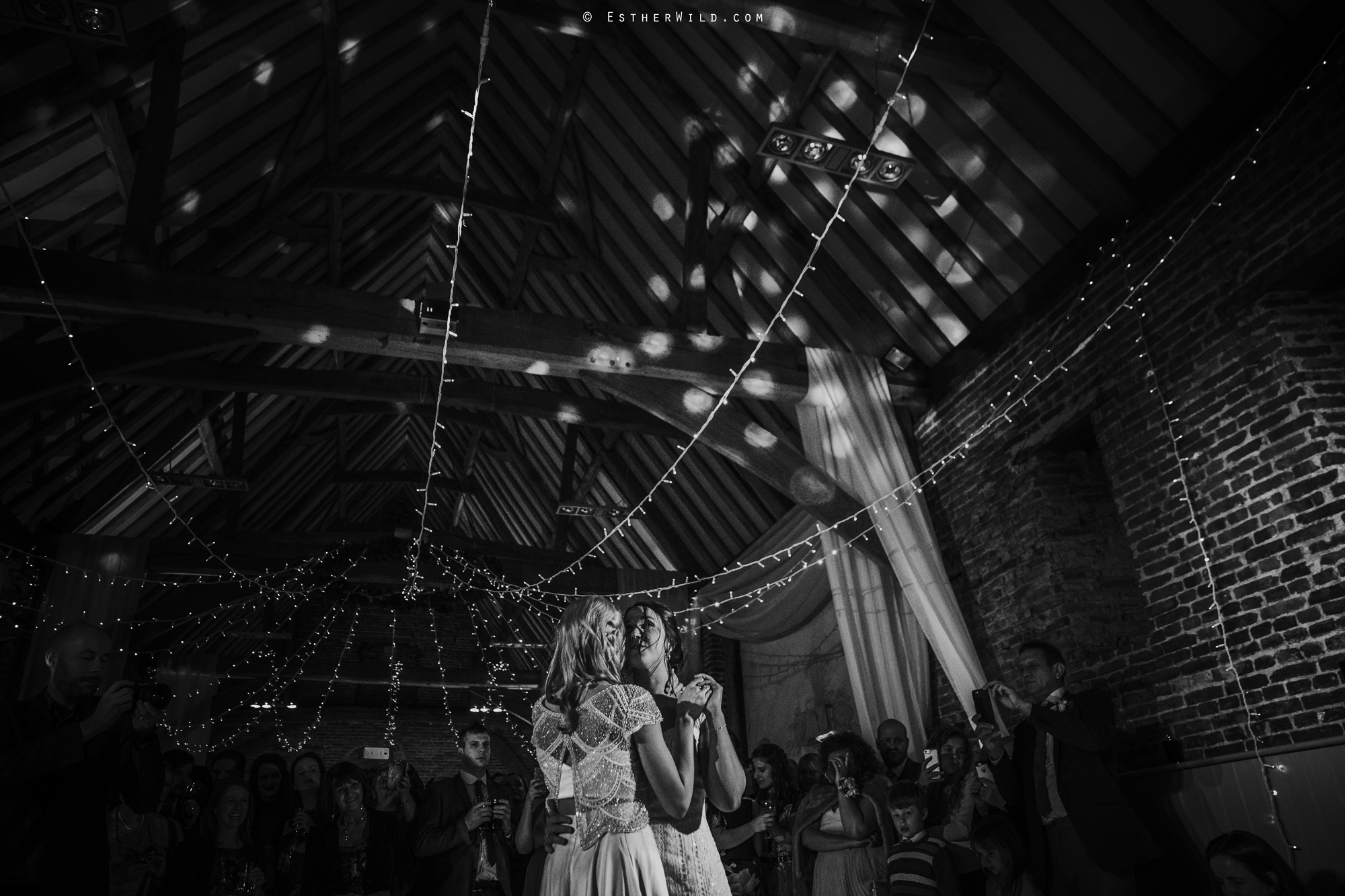 Elms_Barn_Weddings_Suffolk_Photographer_Copyright_Esther_Wild_IMG_3393-2.jpg