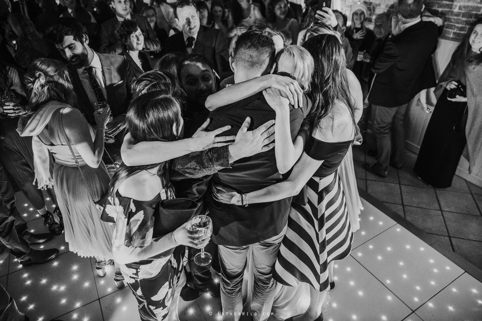 Elms_Barn_Weddings_Suffolk_Photographer_Copyright_Esther_Wild_IMG_3523-2.jpg