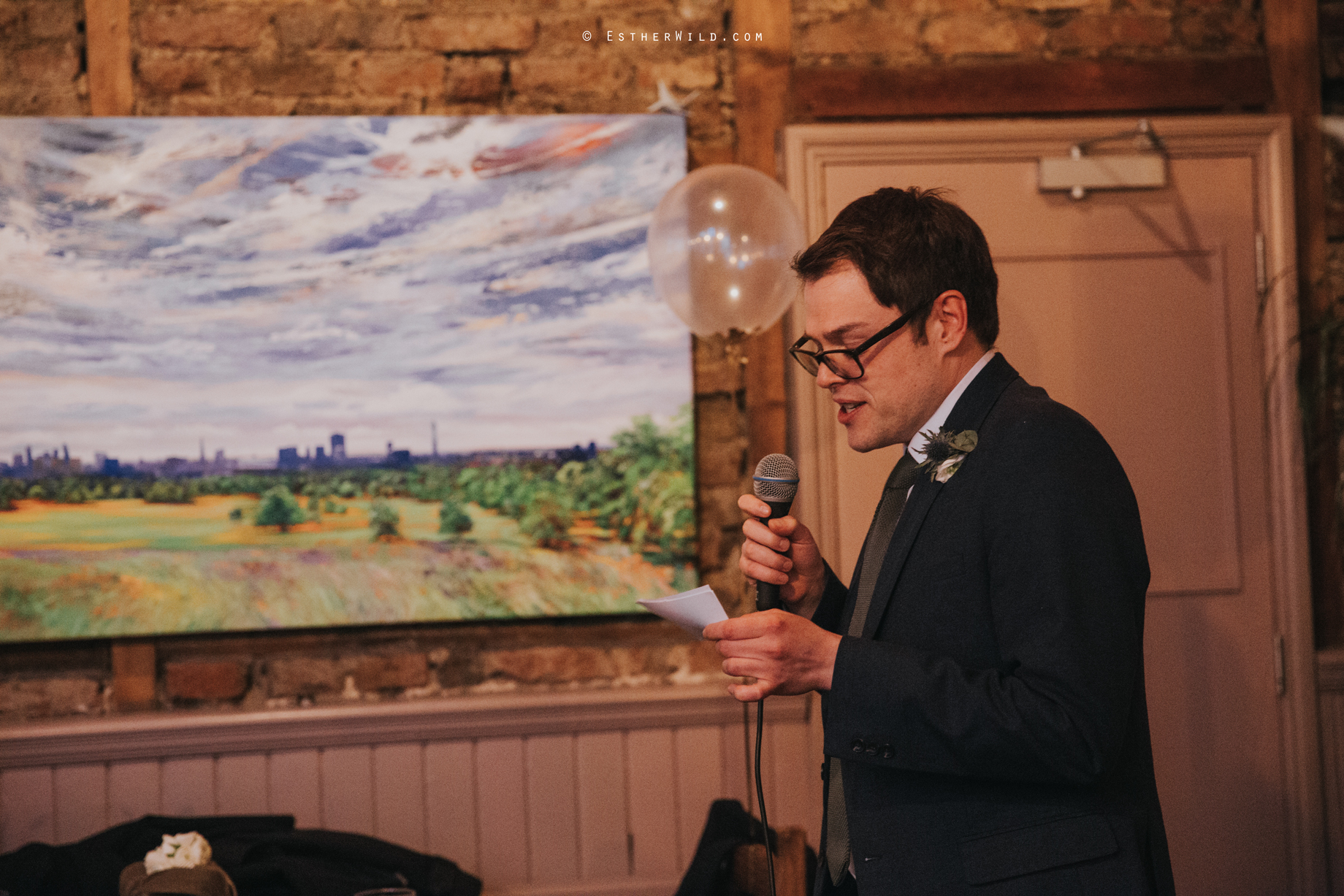 Islington_Town_Hall_Assembly_Hall_Council_Chamber_The_Star_Pub_London_Sacred_Wedding_Copyright_Esther_Wild_Photographer_IMG_1768.jpg