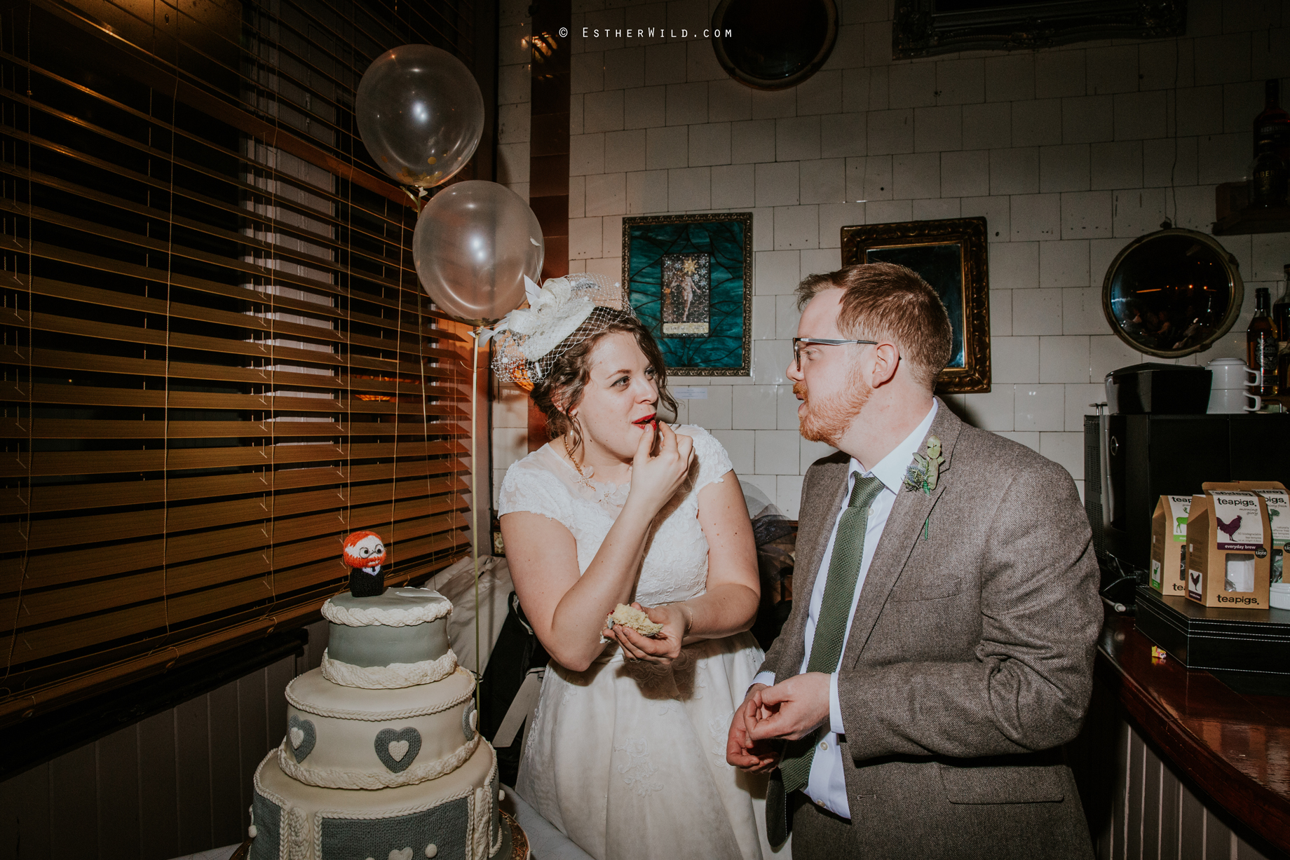 Islington_Town_Hall_Assembly_Hall_Council_Chamber_The_Star_Pub_London_Sacred_Wedding_Copyright_Esther_Wild_Photographer_IMG_2153.jpg