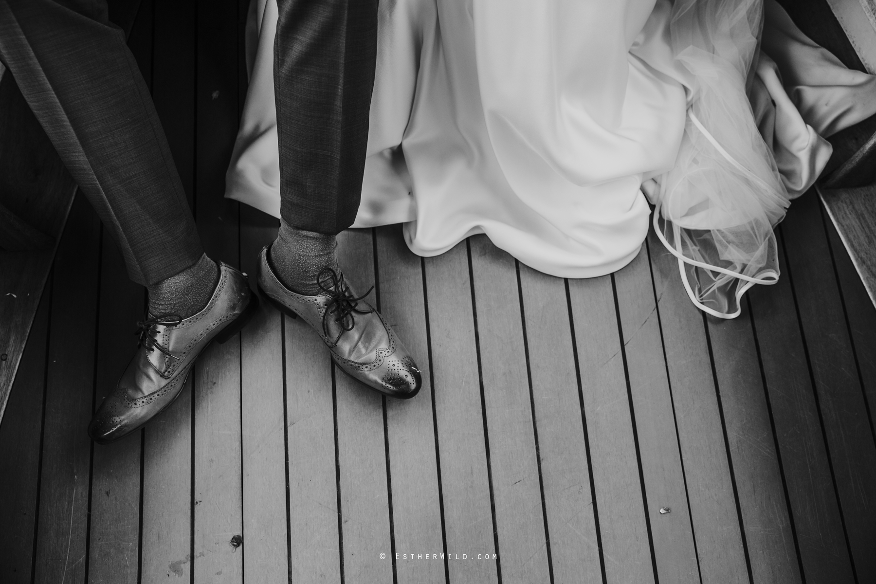 The_BoatHouse_Wedding_Venue_Ormesby_Norfolk_Broads_Boat_Wedding_Photography_Esther_Wild_Photographer_IMG_1609-2.jpg