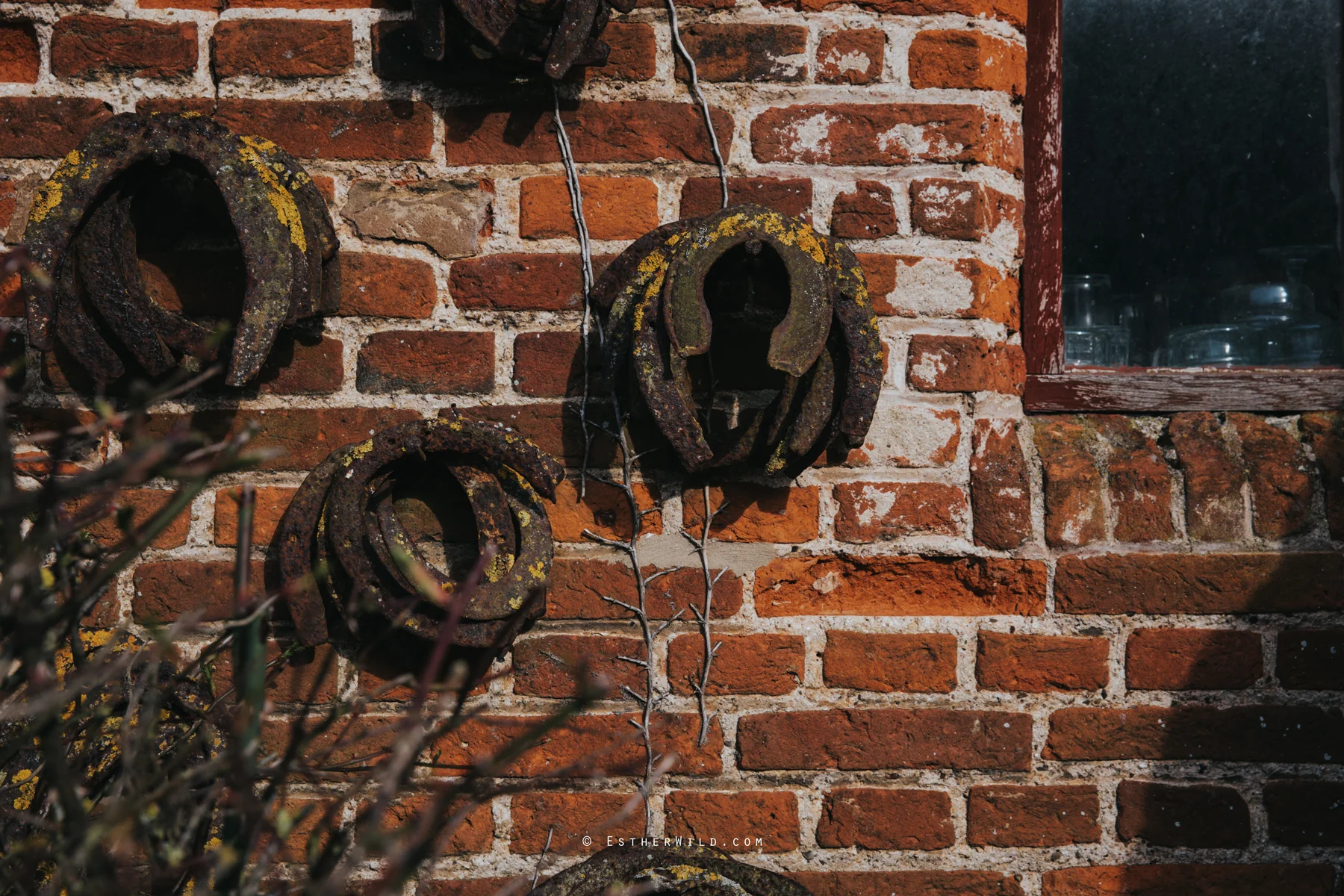 Glebe_Farm_Barn_Rustic_Norfolk_Wedding_Esther_Wild_Photographer_Copyright_IMG_1779.jpg