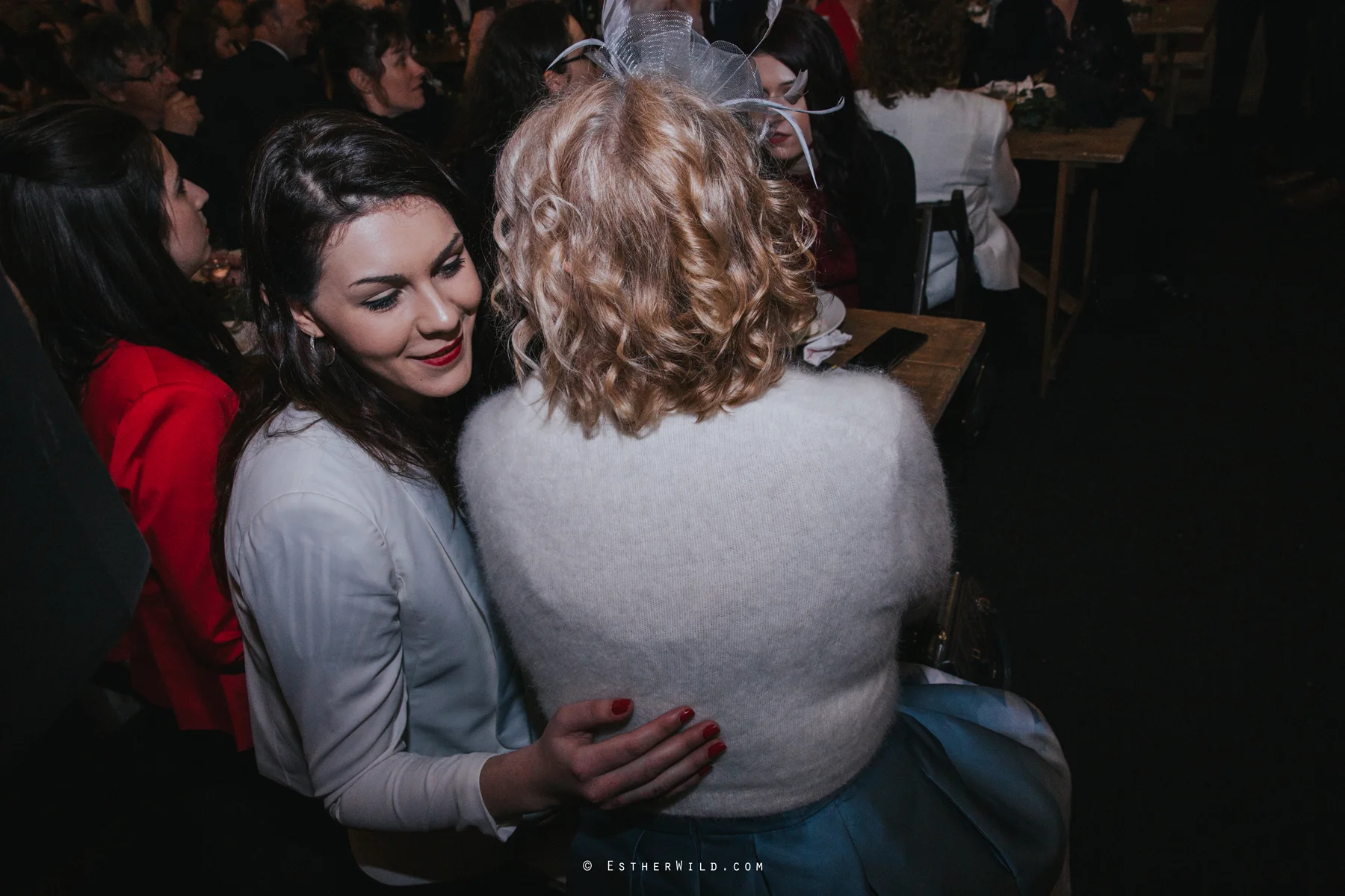 Glebe_Farm_Barn_Rustic_Norfolk_Wedding_Esther_Wild_Photographer_Copyright_IMG_2404.jpg