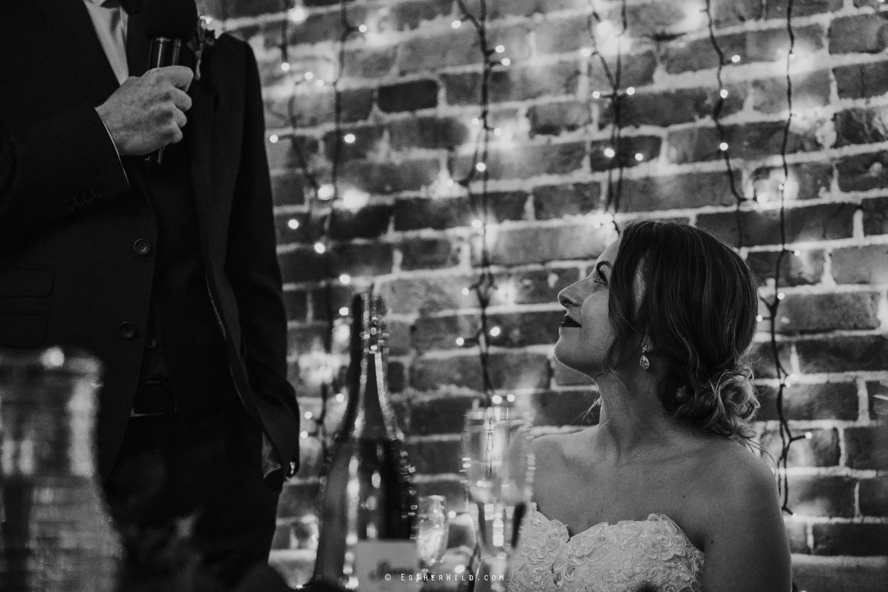 Glebe_Farm_Barn_Rustic_Norfolk_Wedding_Esther_Wild_Photographer_Copyright_IMG_2647-2.jpg