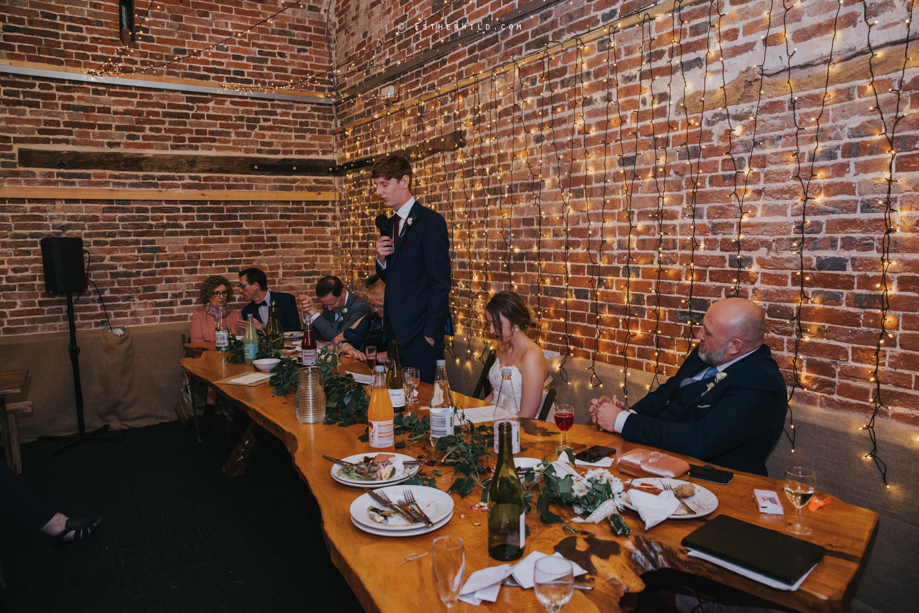 Glebe_Farm_Barn_Rustic_Norfolk_Wedding_Esther_Wild_Photographer_Copyright_IMG_2682.jpg