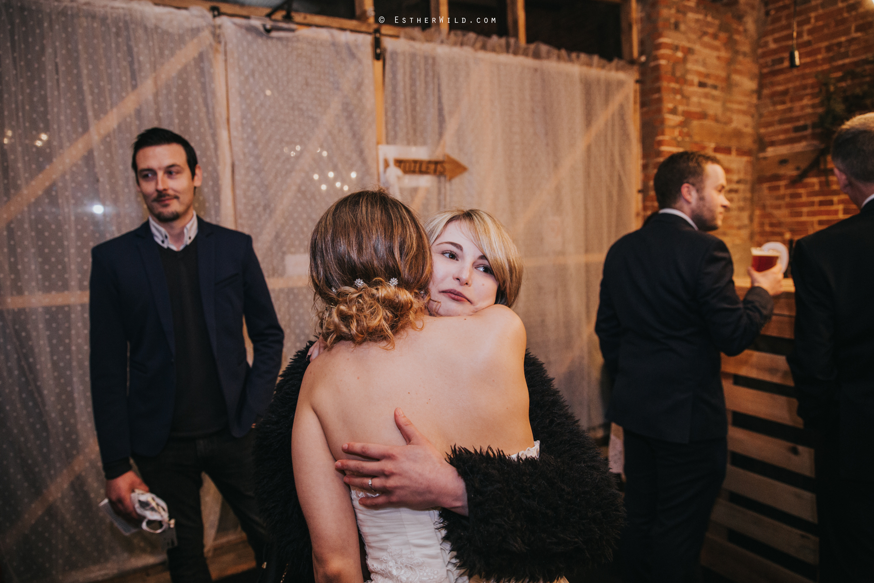 Glebe_Farm_Barn_Rustic_Norfolk_Wedding_Esther_Wild_Photographer_Copyright_IMG_2775.jpg