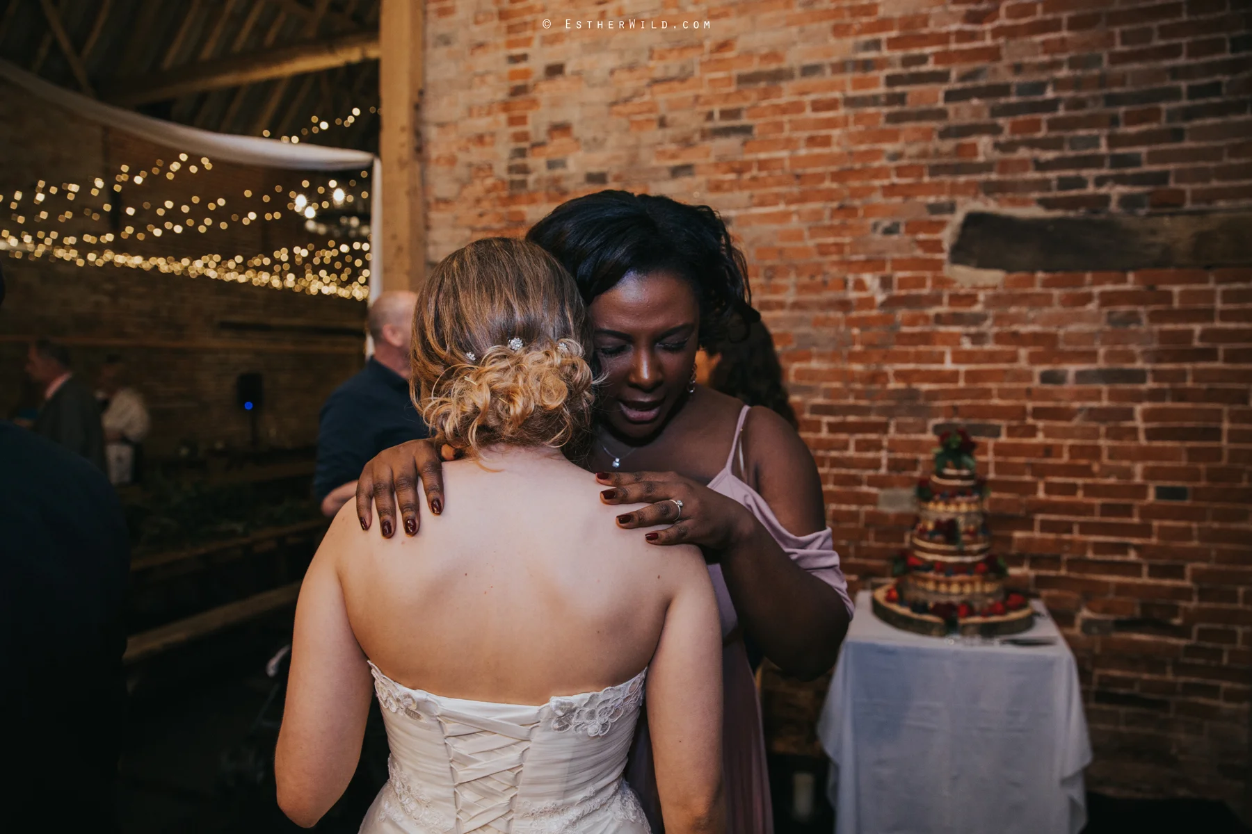 Glebe_Farm_Barn_Rustic_Norfolk_Wedding_Esther_Wild_Photographer_Copyright_IMG_2769.jpg