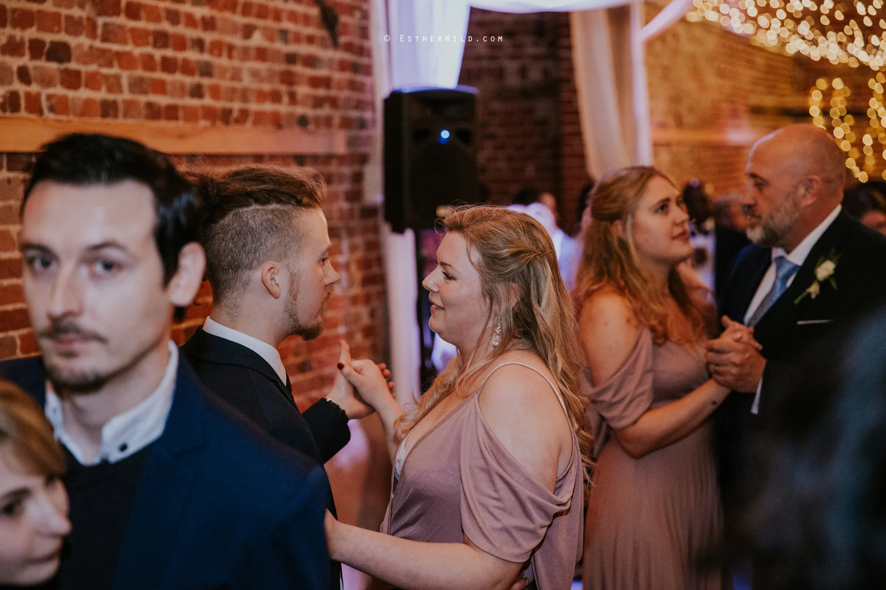 Glebe_Farm_Barn_Rustic_Norfolk_Wedding_Esther_Wild_Photographer_Copyright_IMG_2921.jpg