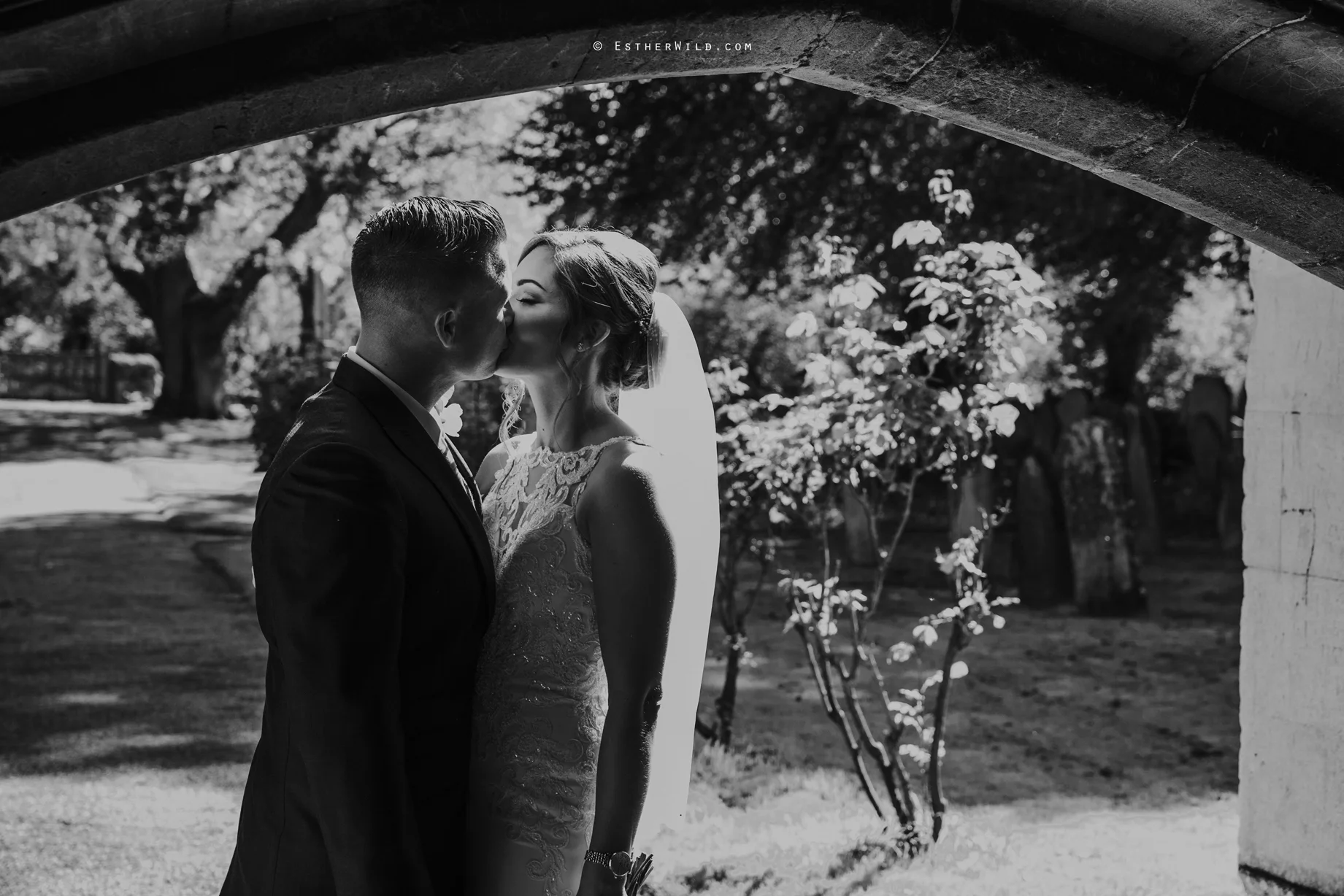 IMG_1028-2Walpole_St_Andrew_Church_Norfolk_Wedding_Copyright_Esther_Wild_Photographer_.jpg