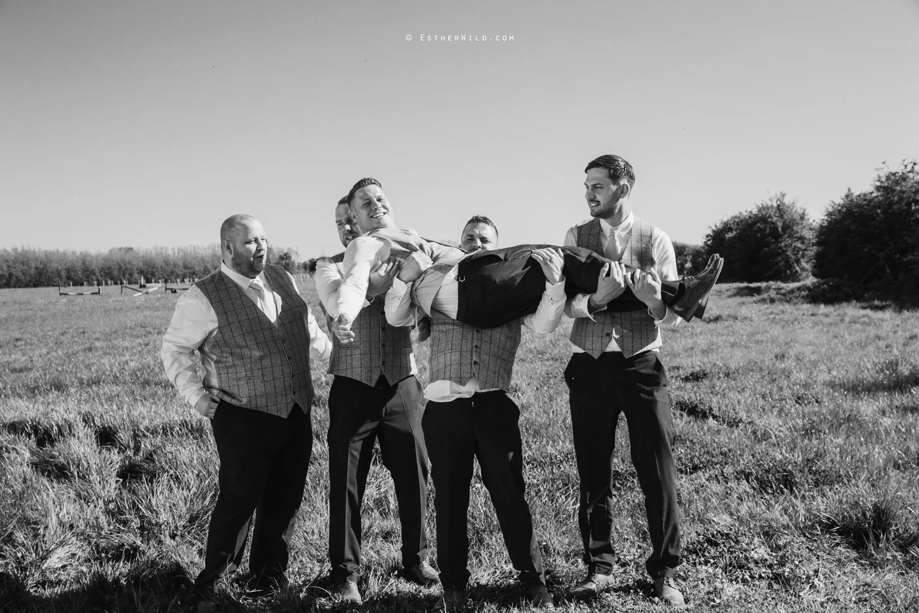 IMG_1496-1Walpole_St_Andrew_Church_Norfolk_Wedding_Copyright_Esther_Wild_Photographer_.jpg