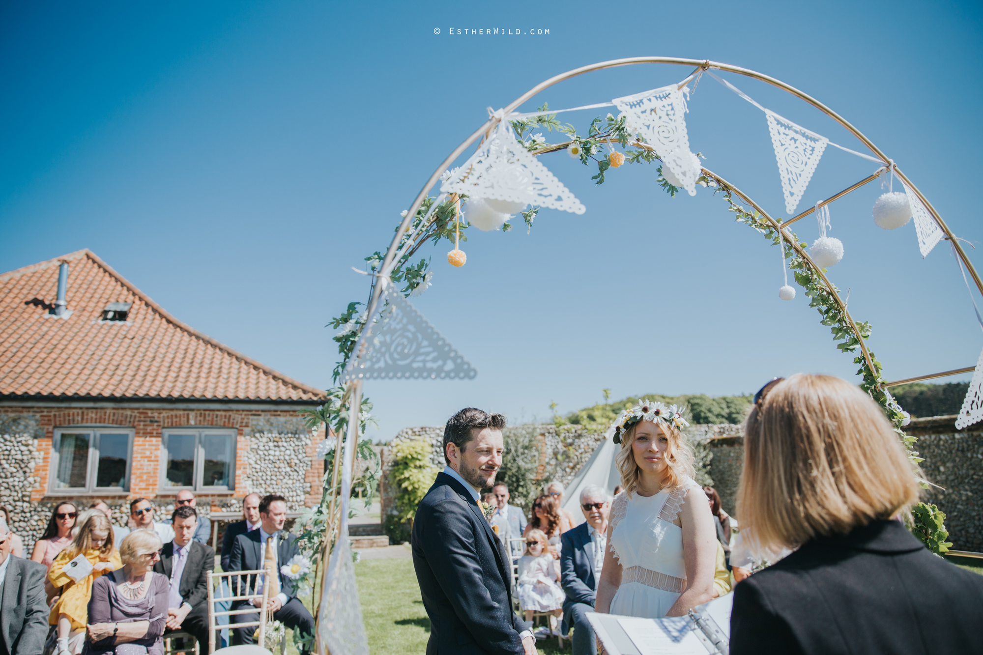 IMG_0539Cley_Barn_Drift_Norfolk_Coast_Wedding_Copyright_Esther_Wild_Photographer_.jpg