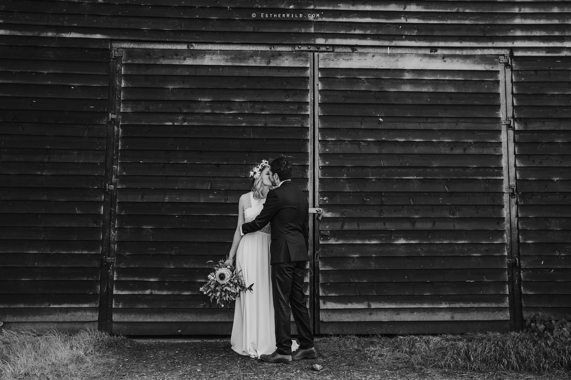 IMG_1496-2Cley_Barn_Drift_Norfolk_Coast_Wedding_Copyright_Esther_Wild_Photographer_.jpg