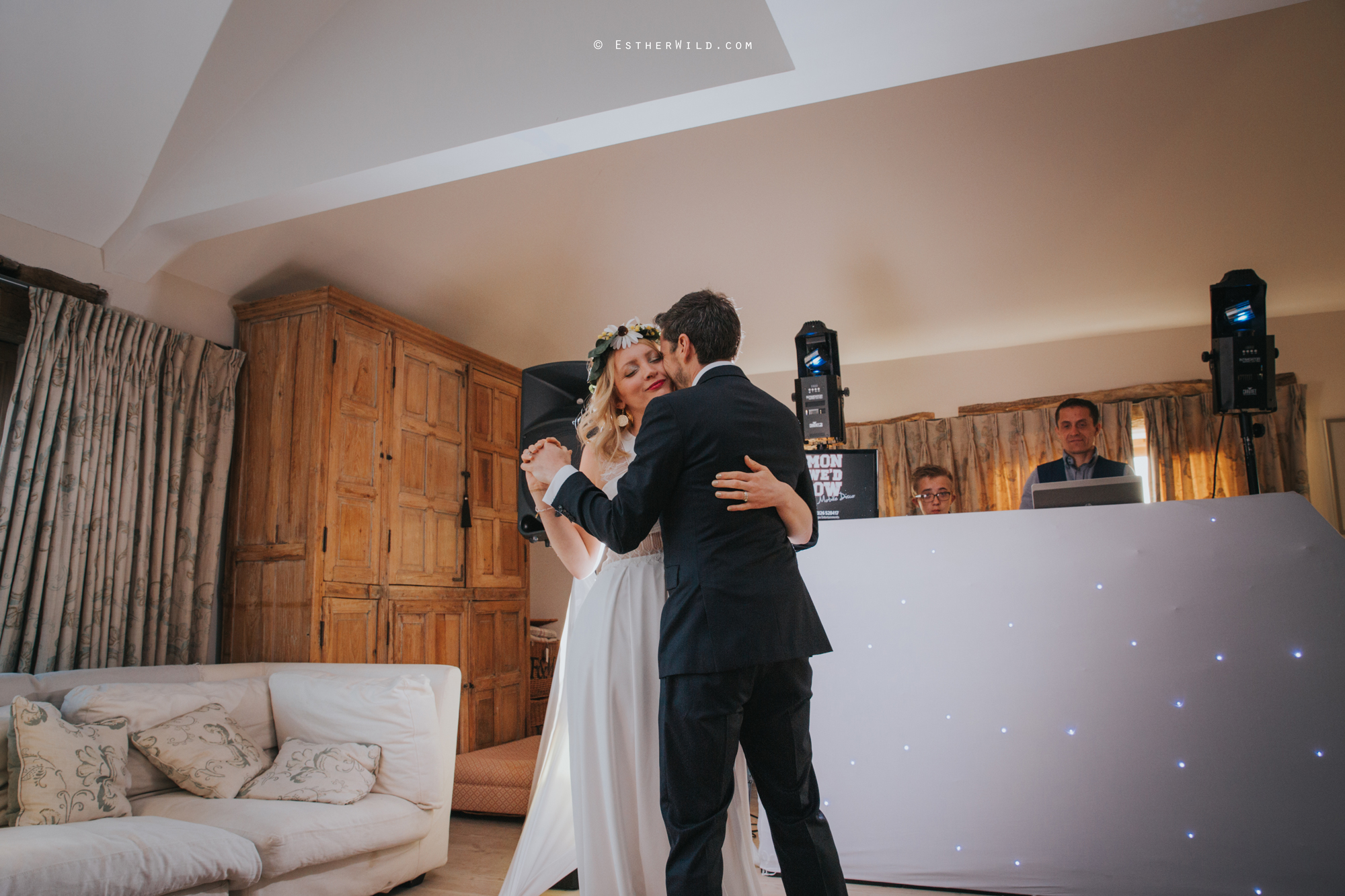 IMG_2271Cley_Barn_Drift_Norfolk_Coast_Wedding_Copyright_Esther_Wild_Photographer_.jpg