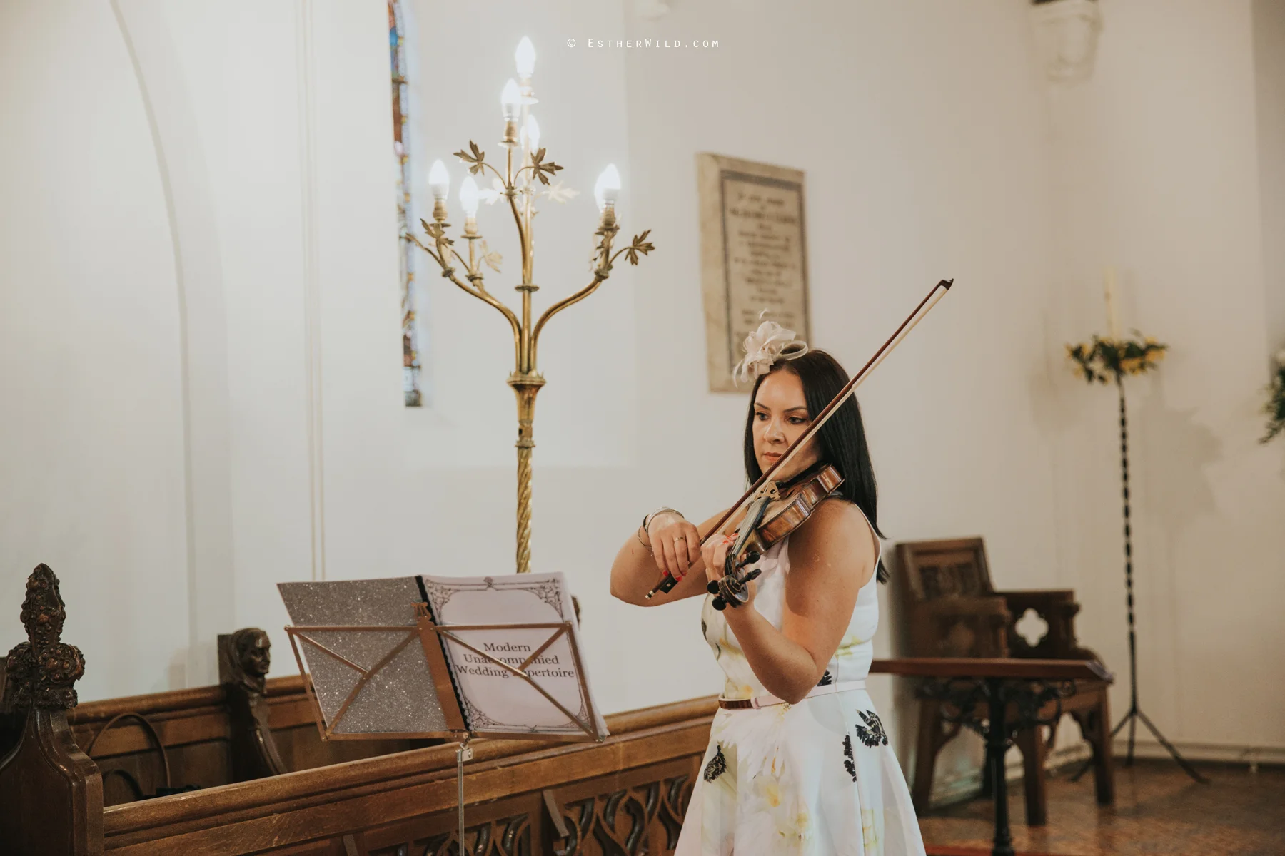 Wootton_Wedding_Copyright_Esther_Wild_Photographer_IMG_0776.jpg
