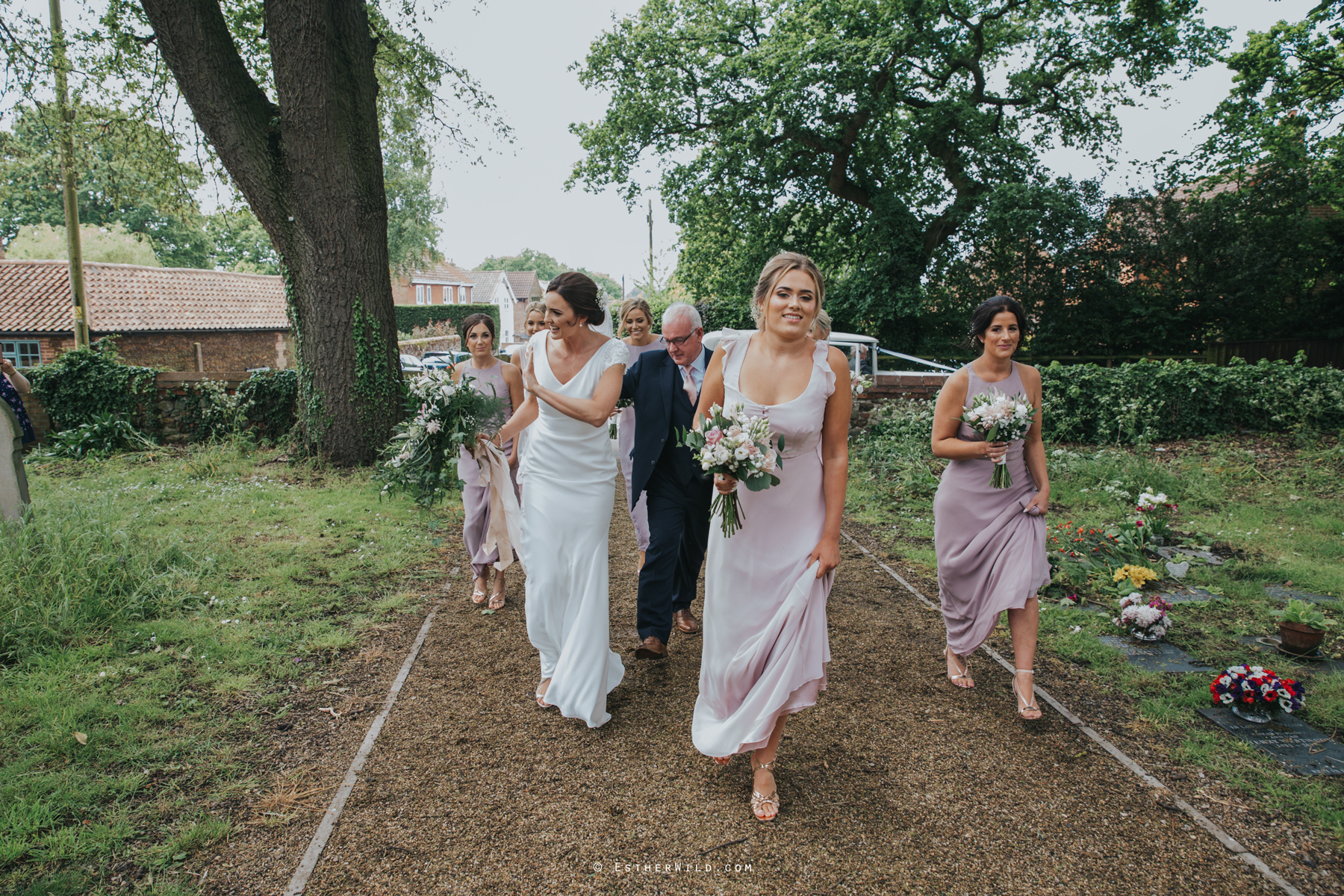 Wootton_Wedding_Copyright_Esther_Wild_Photographer_IMG_0811.jpg