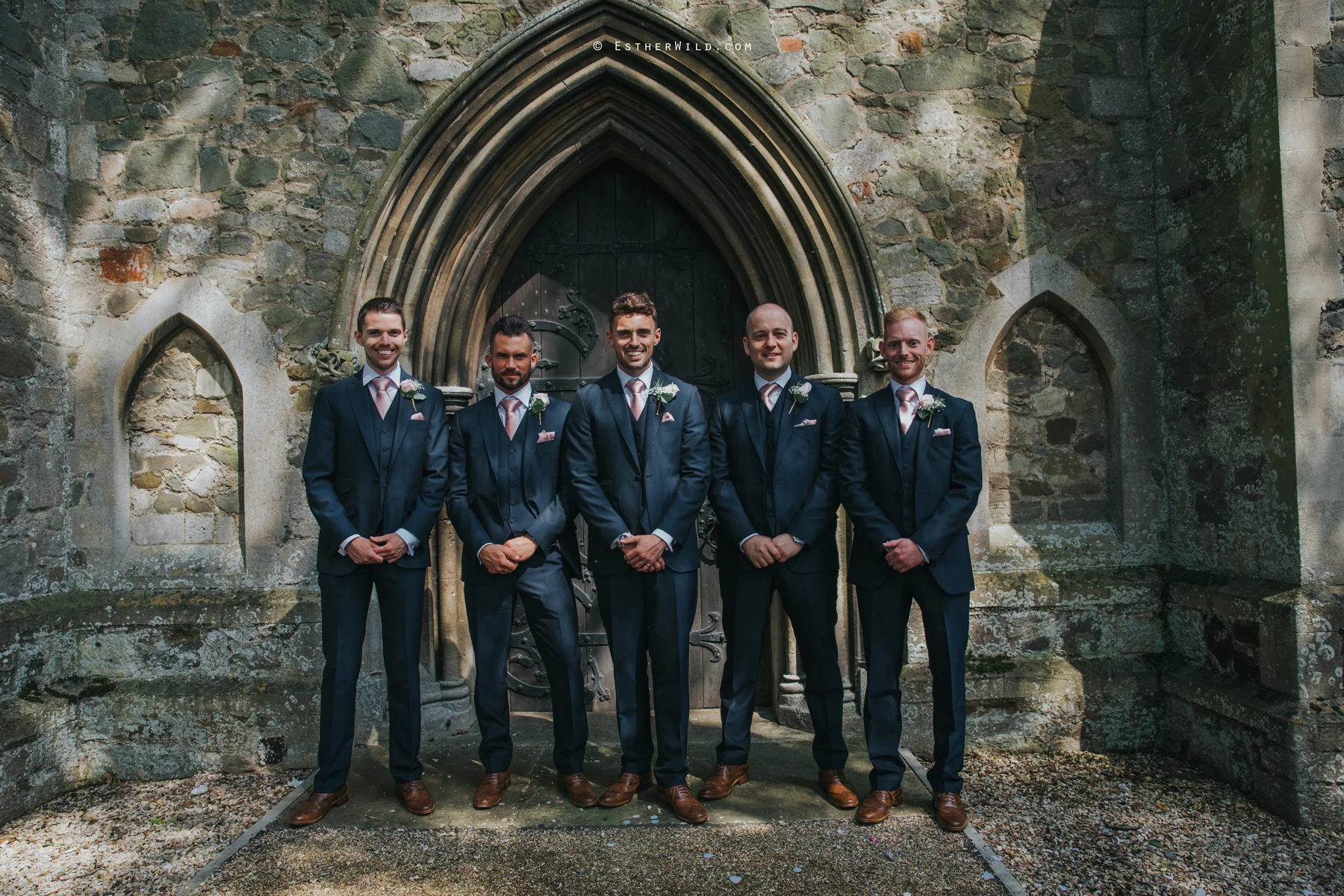 Wootton_Wedding_Copyright_Esther_Wild_Photographer_IMG_1328.jpg