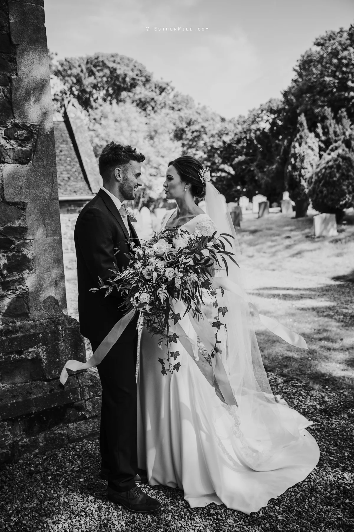 Wootton_Wedding_Copyright_Esther_Wild_Photographer_IMG_1445-2.jpg