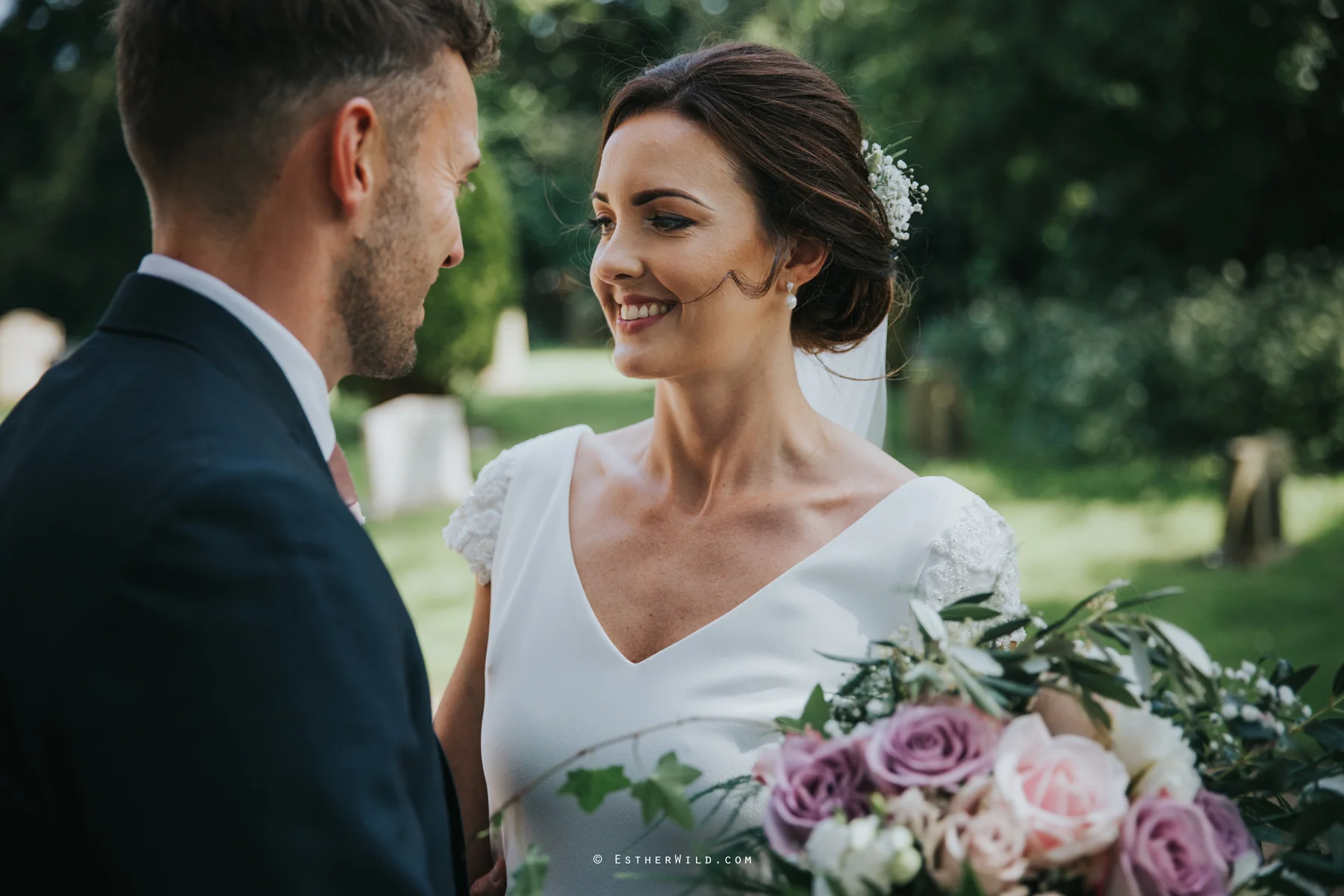 Wootton_Wedding_Copyright_Esther_Wild_Photographer_IMG_1449.jpg
