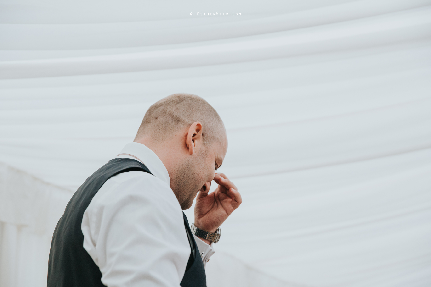 Wootton_Wedding_Copyright_Esther_Wild_Photographer_IMG_2954.jpg