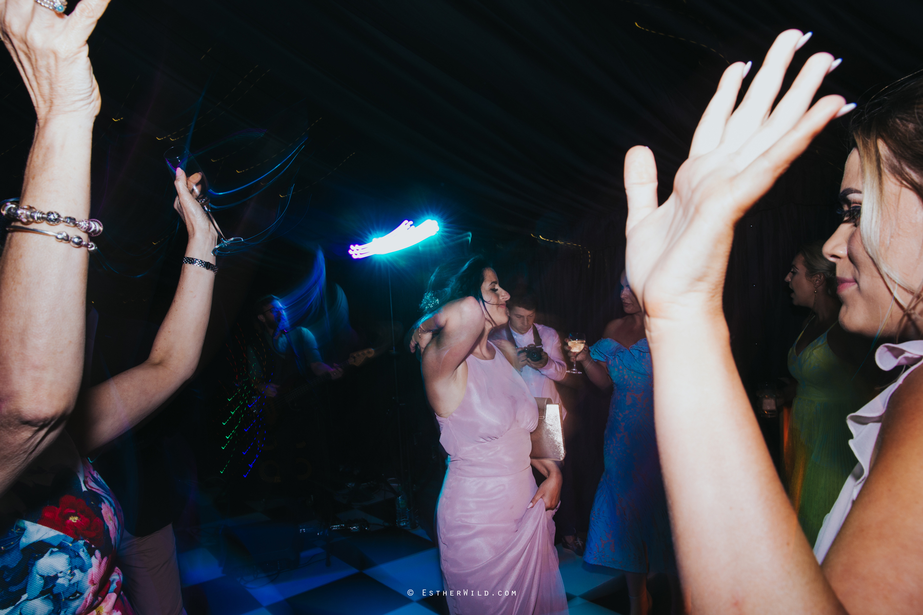 Wootton_Wedding_Copyright_Esther_Wild_Photographer_IMG_3319.jpg