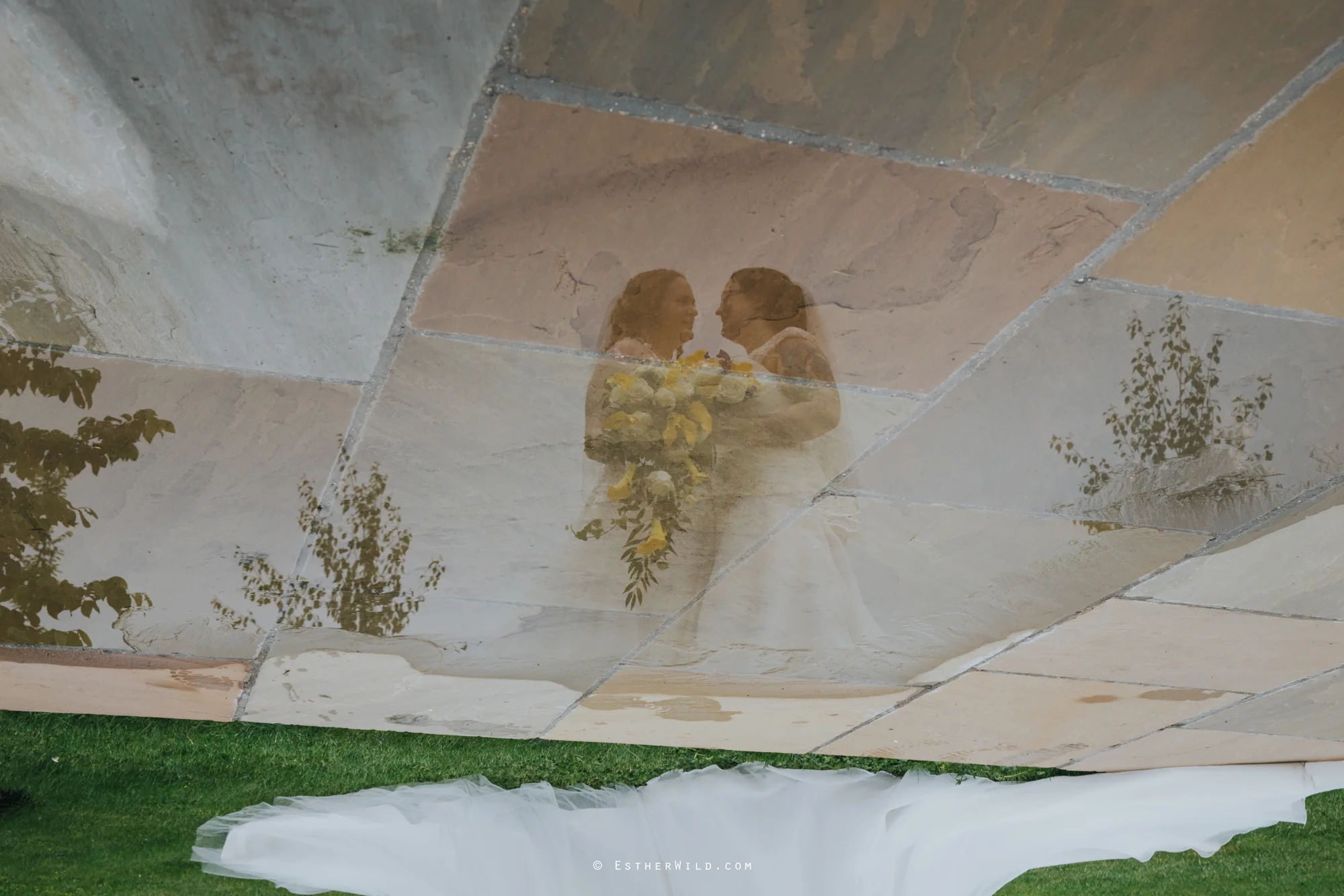 Old_Hall_Ely_Wedding_Esther_Wild_Photographer_IMG_1413.jpg