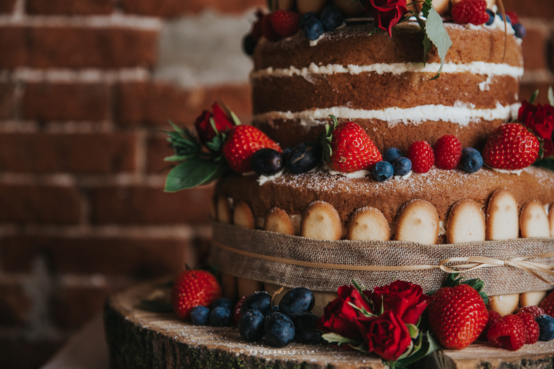 Glebe_Farm_Barn_Rustic_Norfolk_Wedding_Esther_Wild_Photographer_Copyright_IMG_1701.jpg