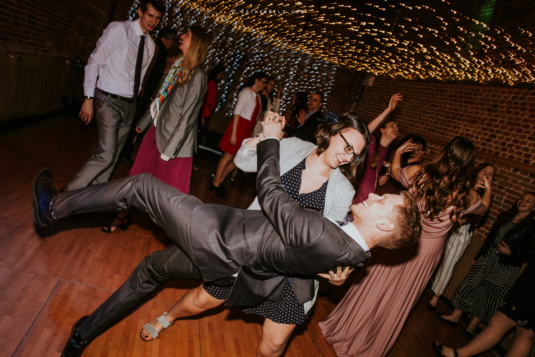 Glebe_Farm_Barn_Rustic_Norfolk_Wedding_Esther_Wild_Photographer_Copyright_IMG_3372.jpg