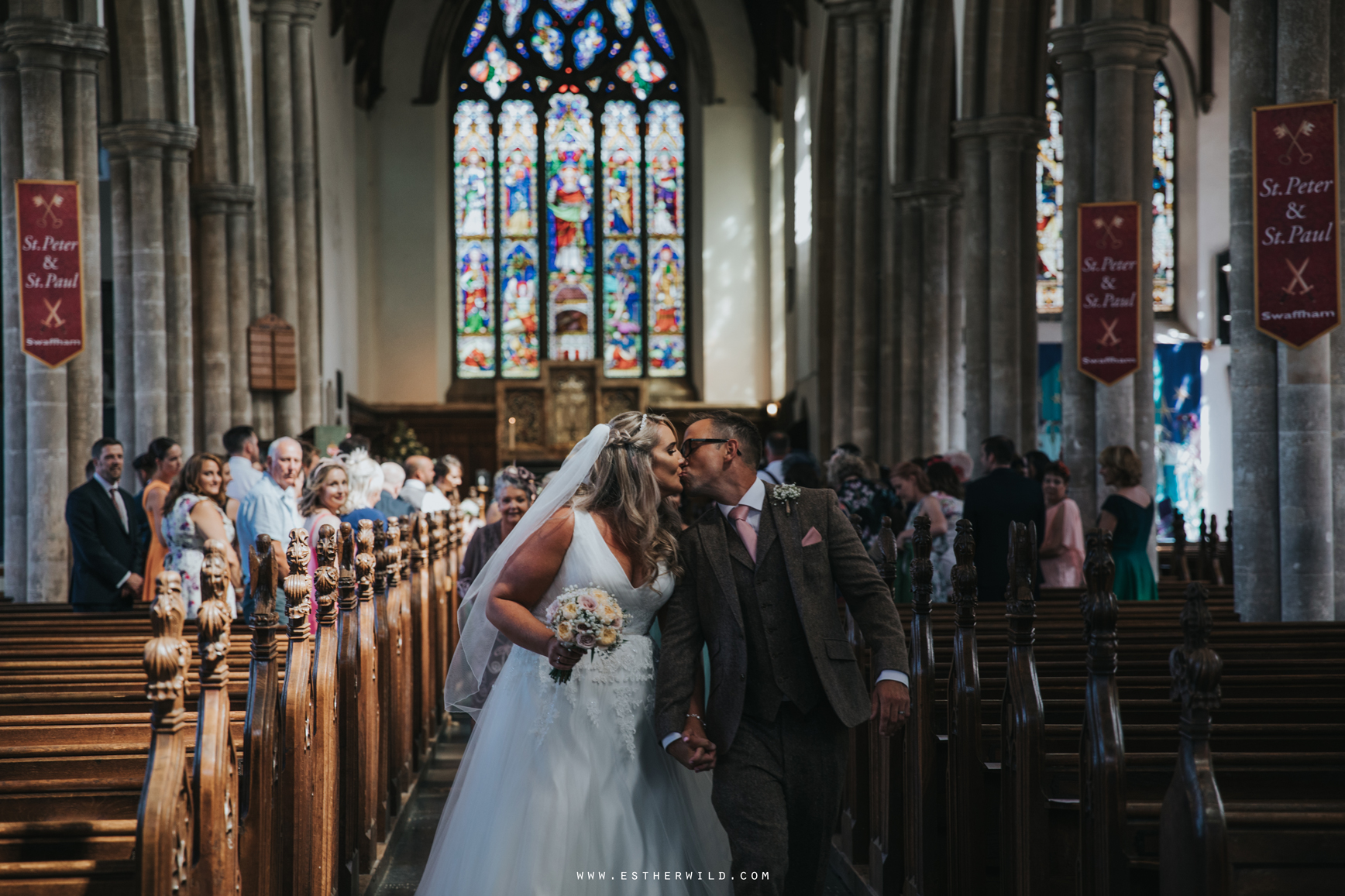 Swaffham_Wedding_Castle_Acre_Norfolk_Esther_Wild_Photographer_Wedding_Photography_3R8A0931.jpg