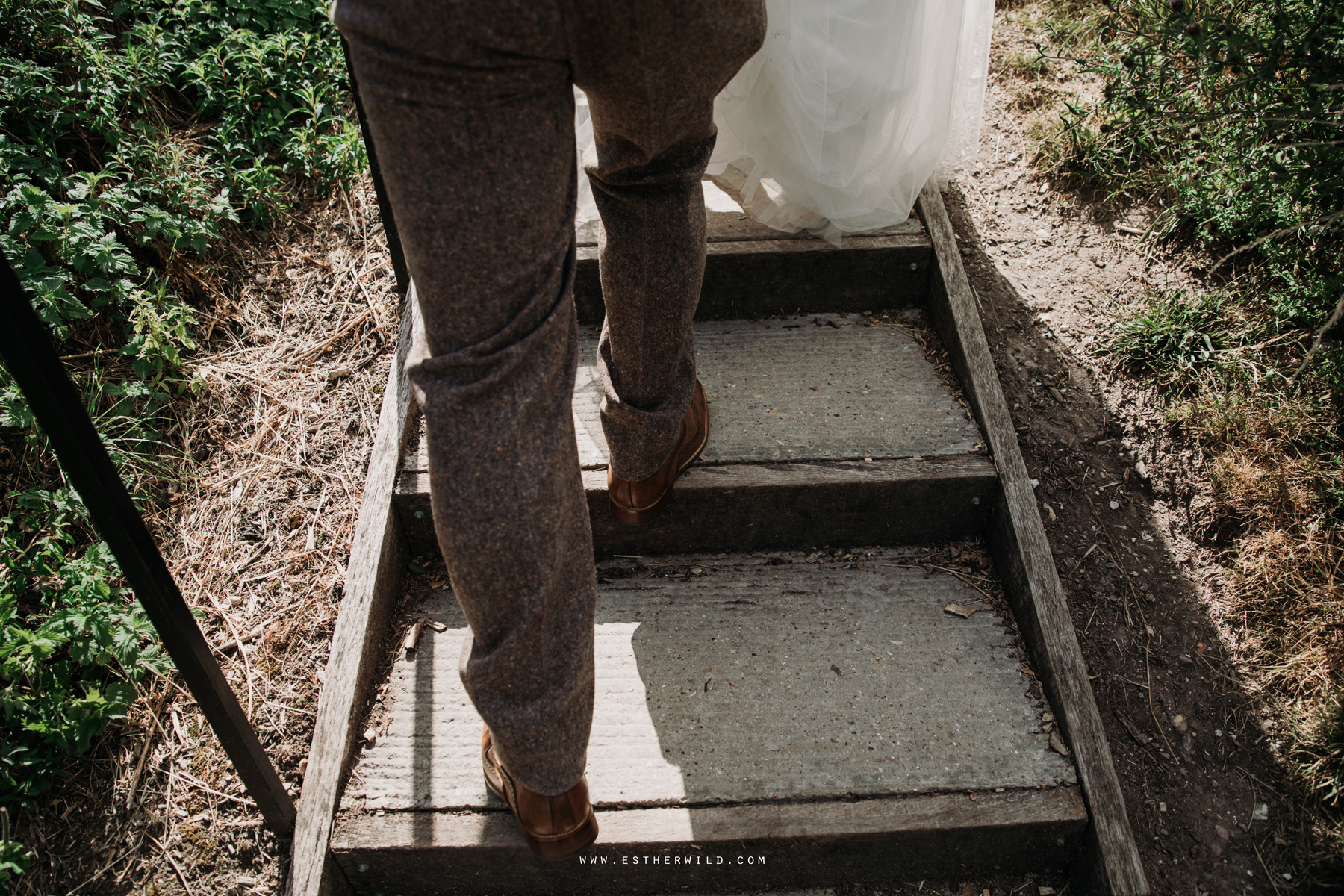 Swaffham_Wedding_Castle_Acre_Norfolk_Esther_Wild_Photographer_Wedding_Photography_3R8A1353.jpg