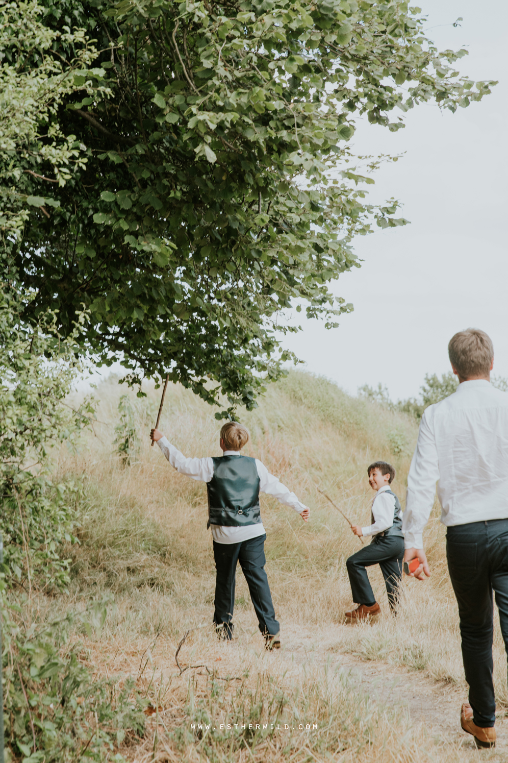 Swaffham_Wedding_Castle_Acre_Norfolk_Esther_Wild_Photographer_Wedding_Photography_3R8A2041.jpg