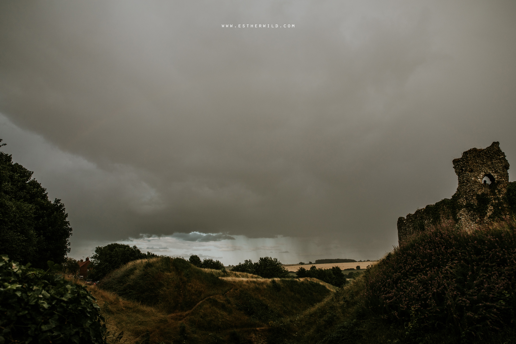 Swaffham_Wedding_Castle_Acre_Norfolk_Esther_Wild_Photographer_Wedding_Photography_3R8A2178.jpg