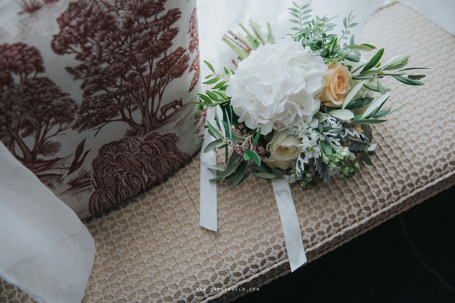 Norwich_Castle_Arcade_Grosvenor_Chip_Birdcage_Cathedral_Cloisters_Refectory_Wedding_Photography_Esther_Wild_Photographer_Norfolk_Kings_Lynn_3R8A0331.jpg