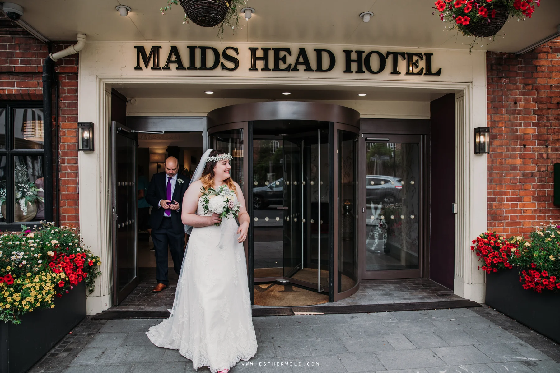 Norwich_Castle_Arcade_Grosvenor_Chip_Birdcage_Cathedral_Cloisters_Refectory_Wedding_Photography_Esther_Wild_Photographer_Norfolk_Kings_Lynn_3R8A0664.jpg