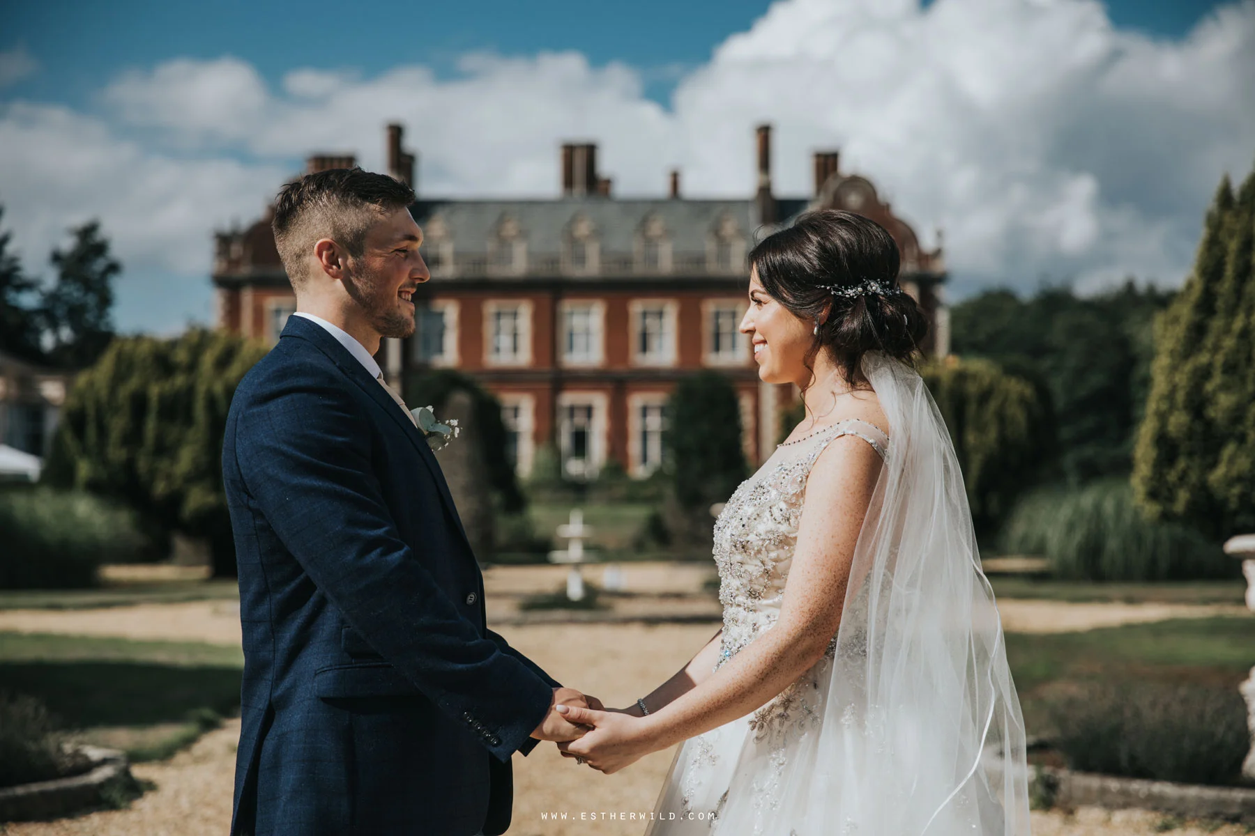Lynford_Hall_Wedding_Thetford_Mundford_Esther_Wild_Photographer_IMG_1725.jpg
