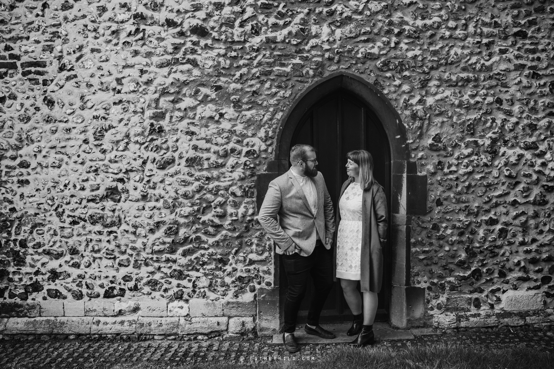 Norwich_Cathedral_Photo_Session_Engagement_Love_Pre-Wedding_IMG_3425-1.jpg