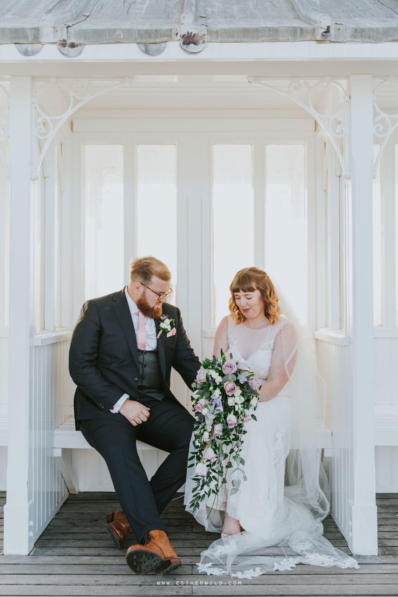 Cromer_Wedding_Beach_Outdoor_Ceremony_Norfolk_North_Lodge_Registry_Office_Rocket_House_Cafe_Cromer_Pier_IMG_4618.jpg