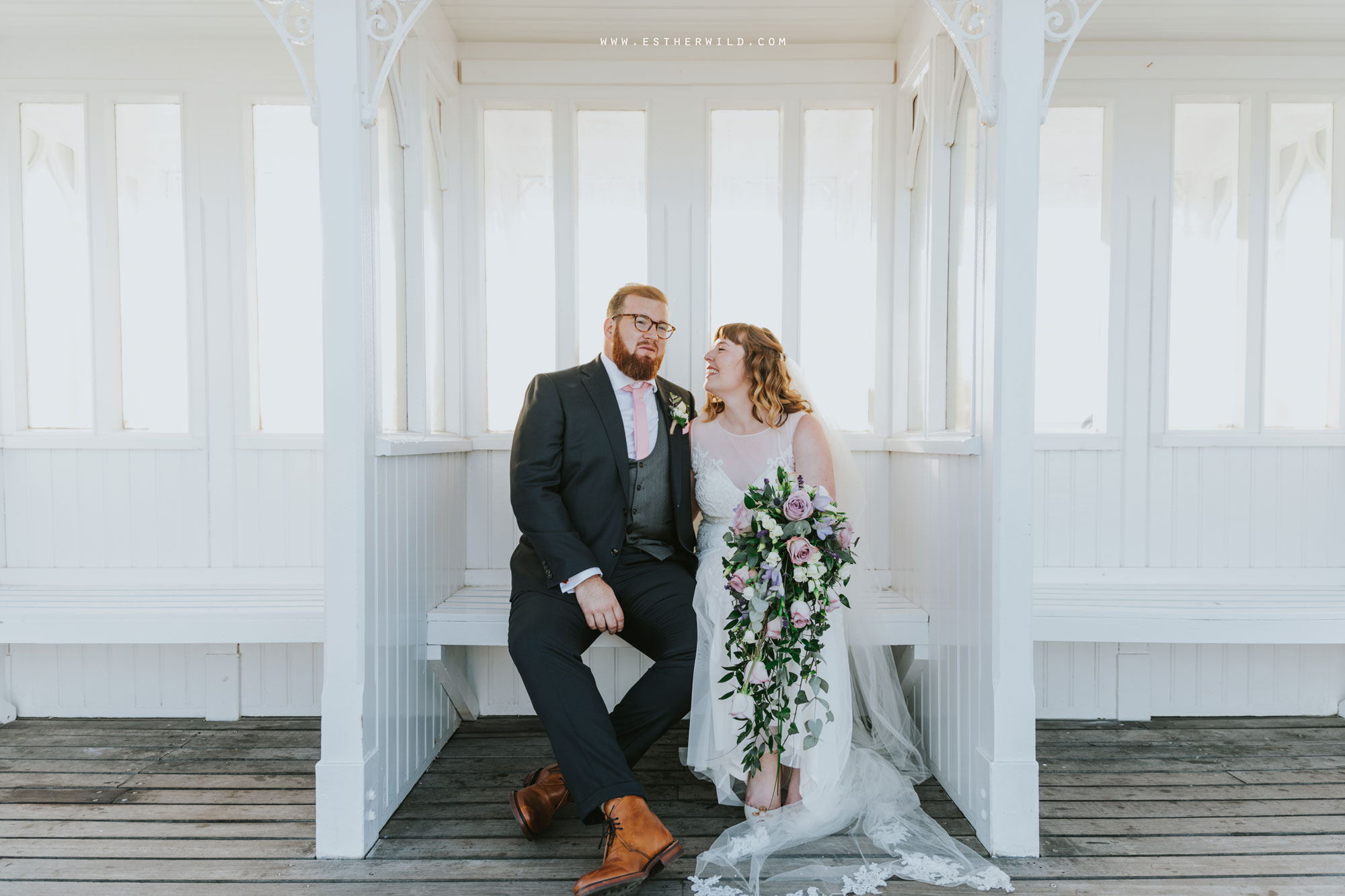 Cromer_Wedding_Beach_Outdoor_Ceremony_Norfolk_North_Lodge_Registry_Office_Rocket_House_Cafe_Cromer_Pier_IMG_4635.jpg
