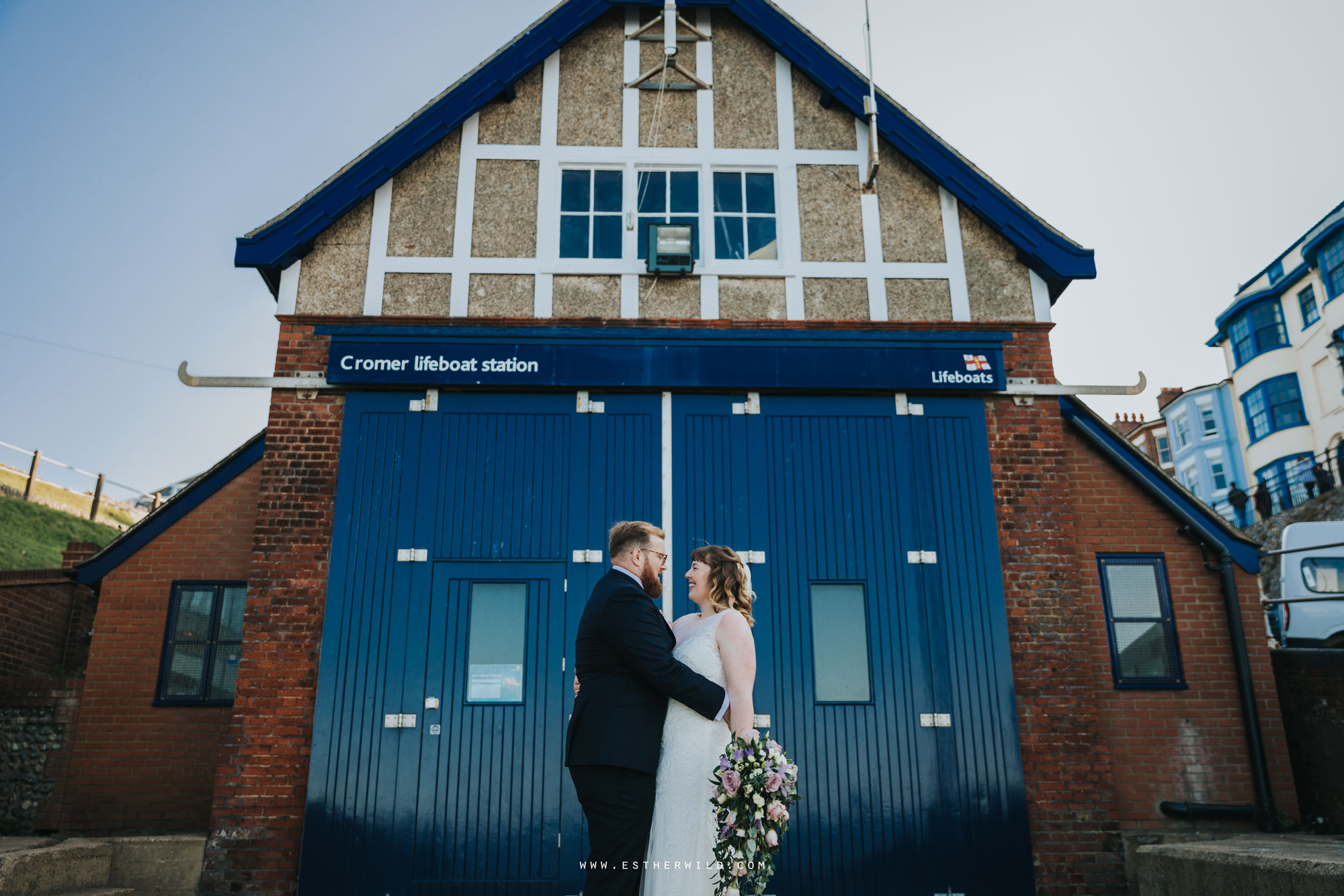 Cromer_Wedding_Beach_Outdoor_Ceremony_Norfolk_North_Lodge_Registry_Office_Rocket_House_Cafe_Cromer_Pier_IMG_4778.jpg