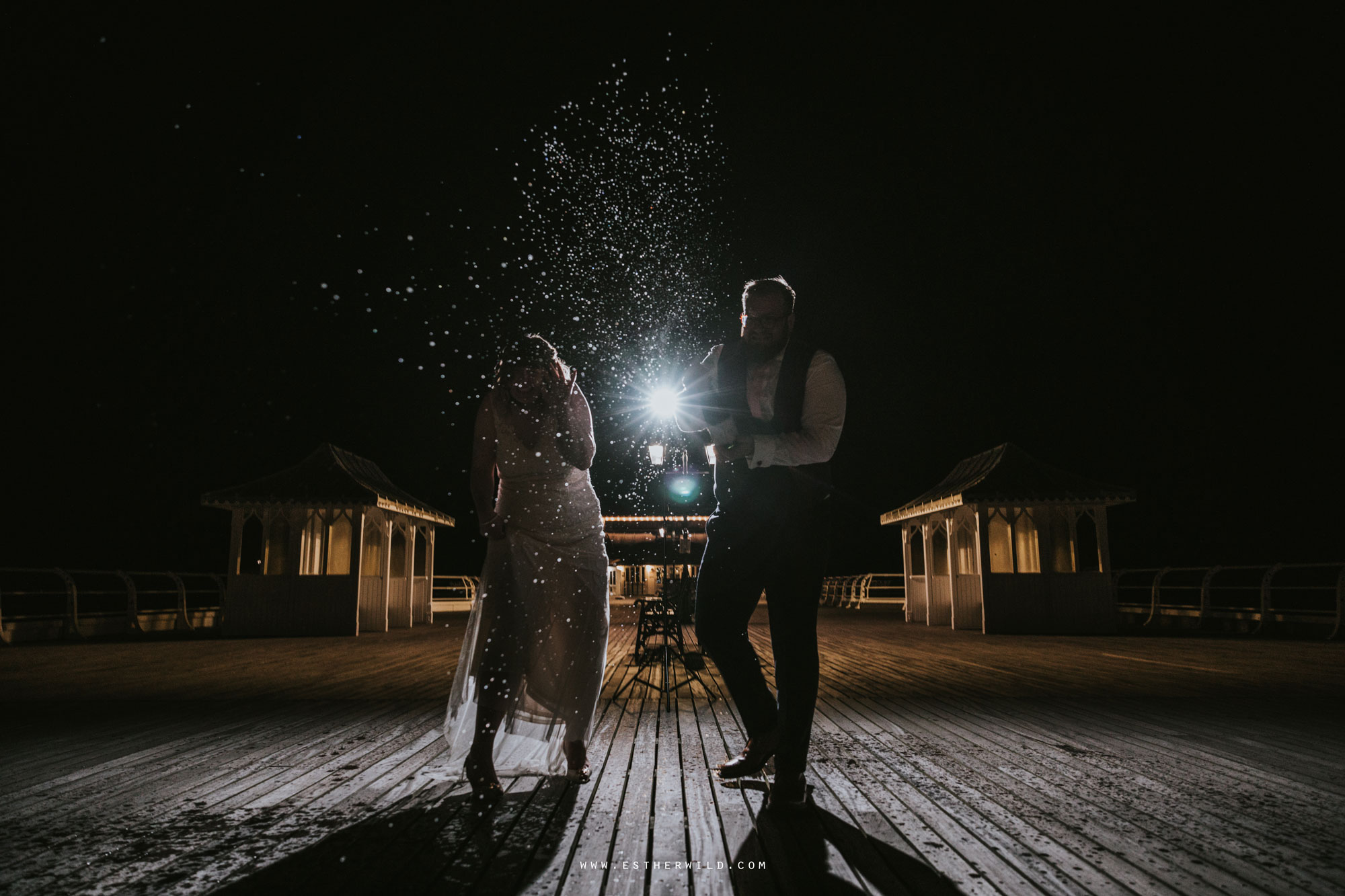 Cromer_Wedding_Beach_Outdoor_Ceremony_Norfolk_North_Lodge_Registry_Office_Rocket_House_Cafe_Cromer_Pier_IMG_5821.jpg