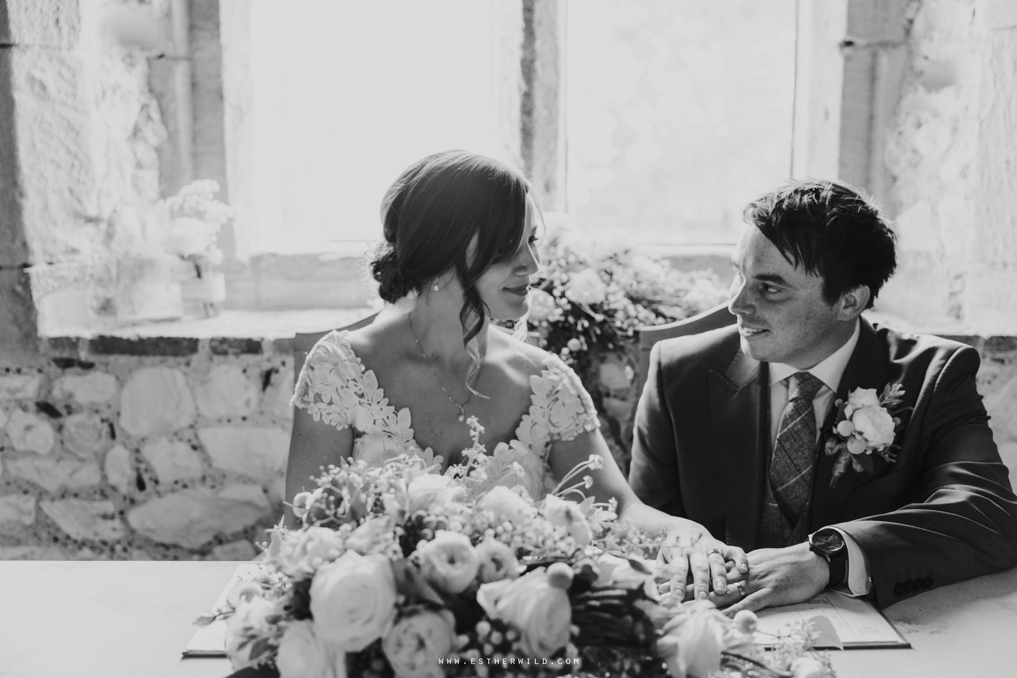 Pentney_Abbey_Wedding_Kings_Lynn_Norfolk_Esther_Wild_Wedding_Photography_IMG_0650.jpg