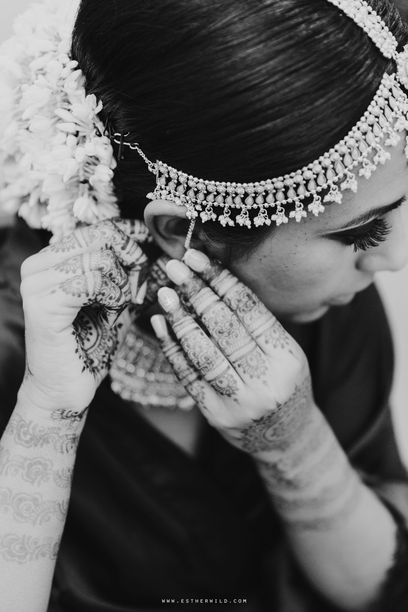 Northbrook_Park_Farnham_Surrey_London_Wedding_Hindu_Fusion_Esther_Wild_Photographer_IMG_2987-2.jpg