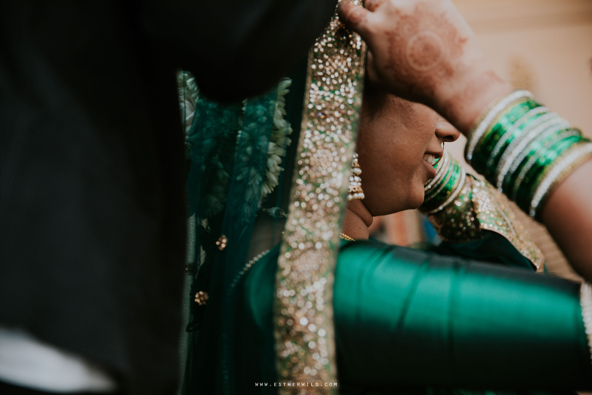 Northbrook_Park_Farnham_Surrey_London_Wedding_Hindu_Fusion_Esther_Wild_Photographer_IMG_3075.jpg