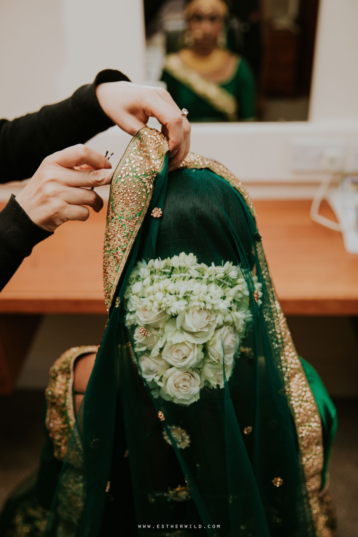 Northbrook_Park_Farnham_Surrey_London_Wedding_Hindu_Fusion_Esther_Wild_Photographer_IMG_3080.jpg