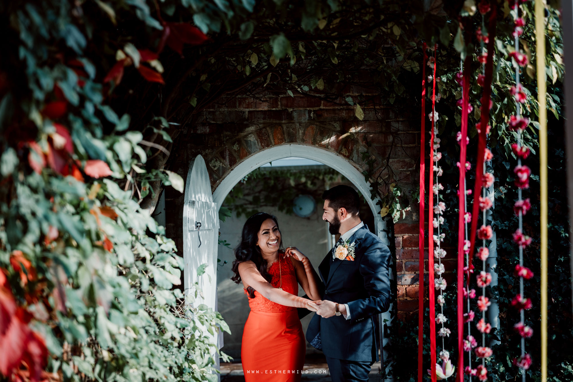 Northbrook_Park_Farnham_Surrey_London_Wedding_Hindu_Fusion_Esther_Wild_Photographer_IMG_5550.jpg