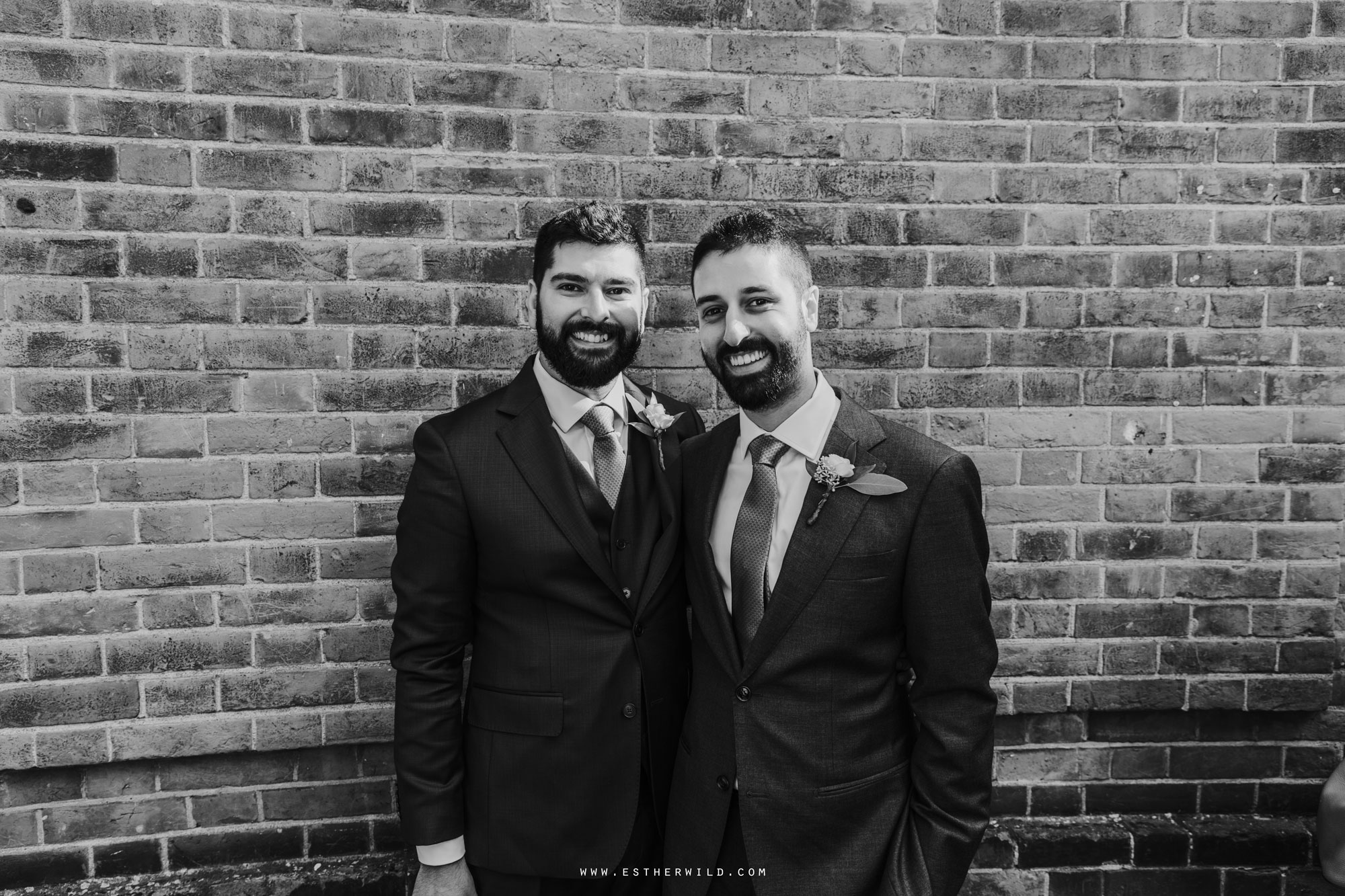 Twickenham_Registry_Office_London_Wedding_Ceremony_Esther_Wild_Photographer_IMG_0187-2.jpg