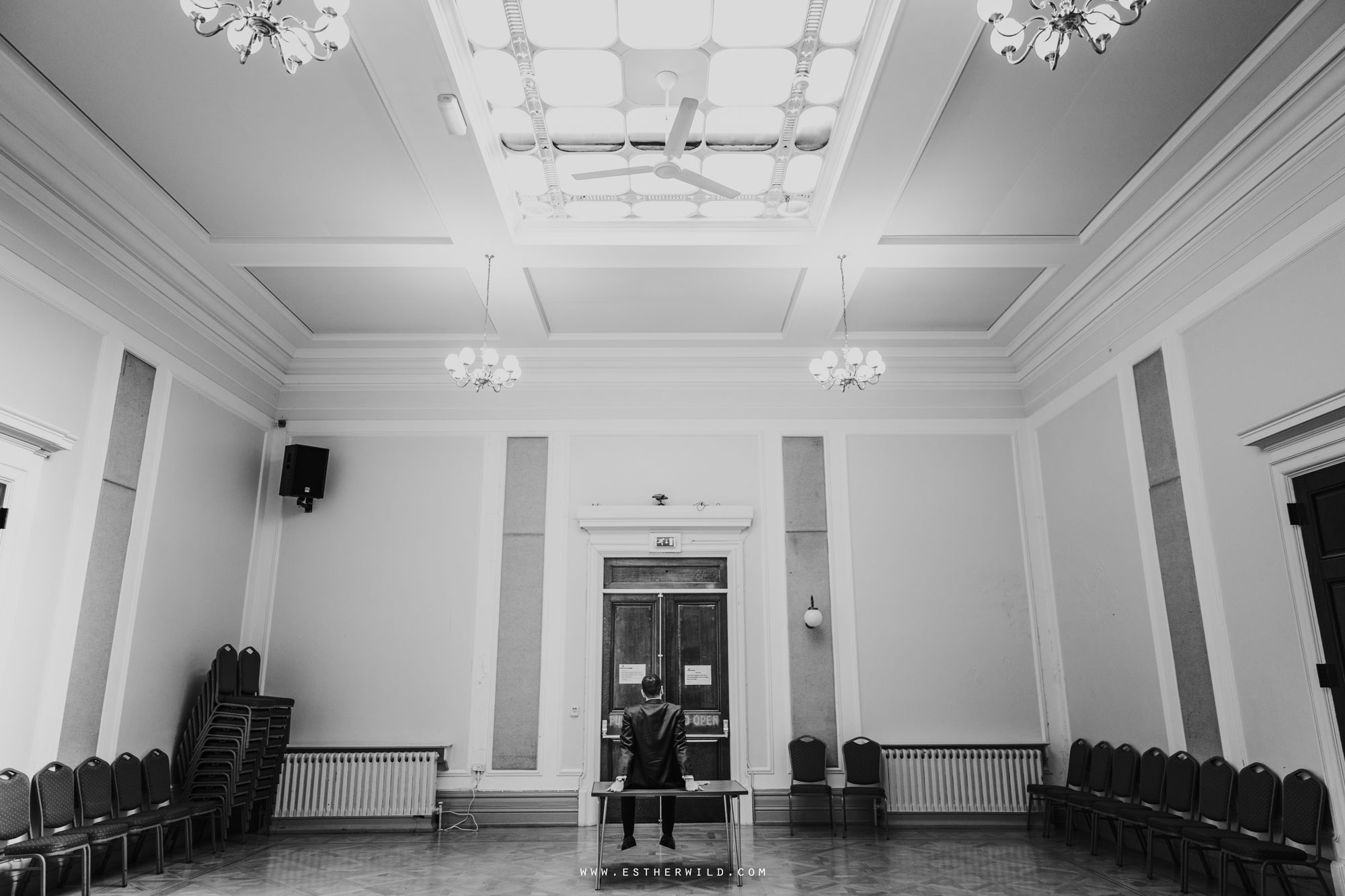 Twickenham_Registry_Office_London_Wedding_Ceremony_Esther_Wild_Photographer_IMG_0263-2.jpg