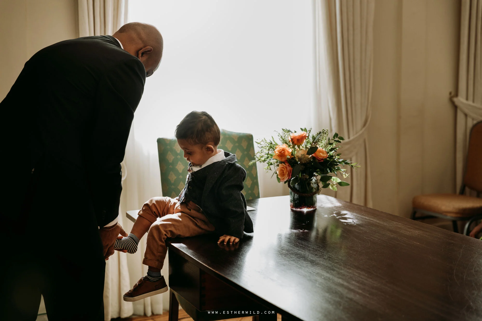 Twickenham_Registry_Office_London_Wedding_Ceremony_Esther_Wild_Photographer_IMG_0300.jpg