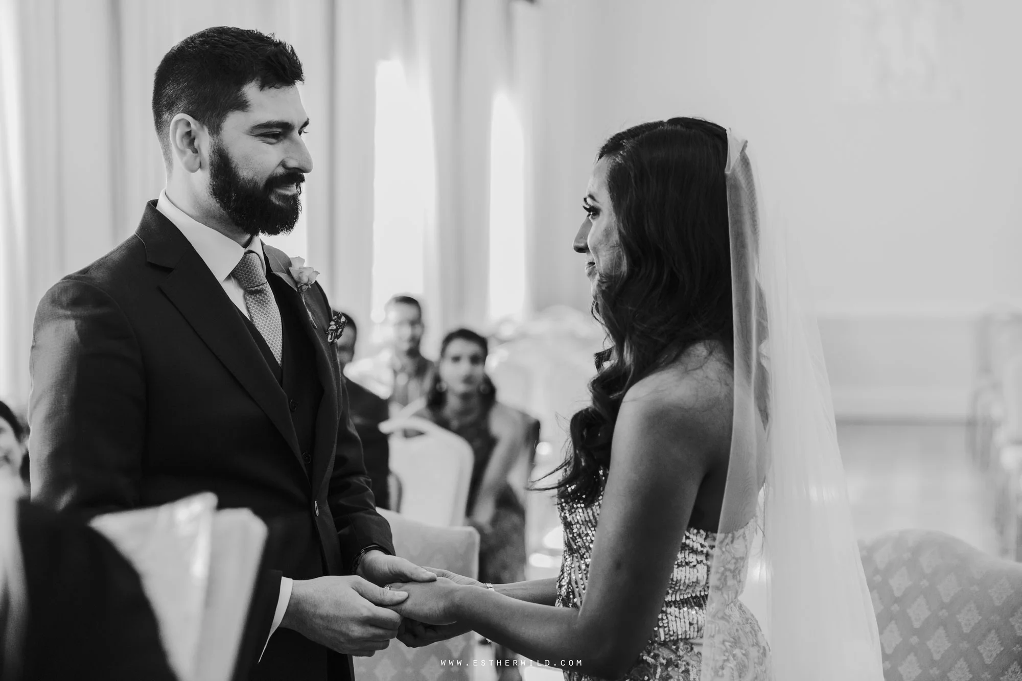 Twickenham_Registry_Office_London_Wedding_Ceremony_Esther_Wild_Photographer_IMG_0415-2.jpg
