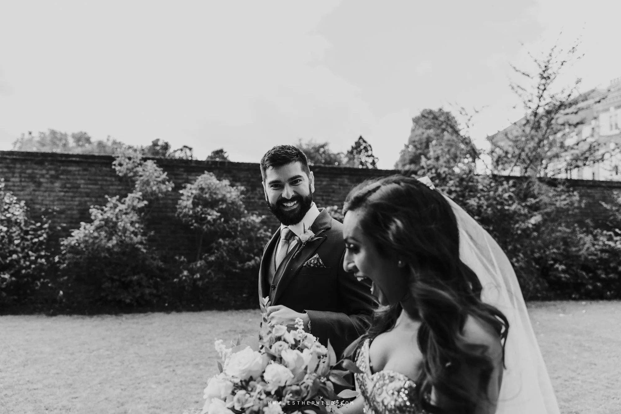 Twickenham_Registry_Office_London_Wedding_Ceremony_Esther_Wild_Photographer_IMG_0600-2.jpg