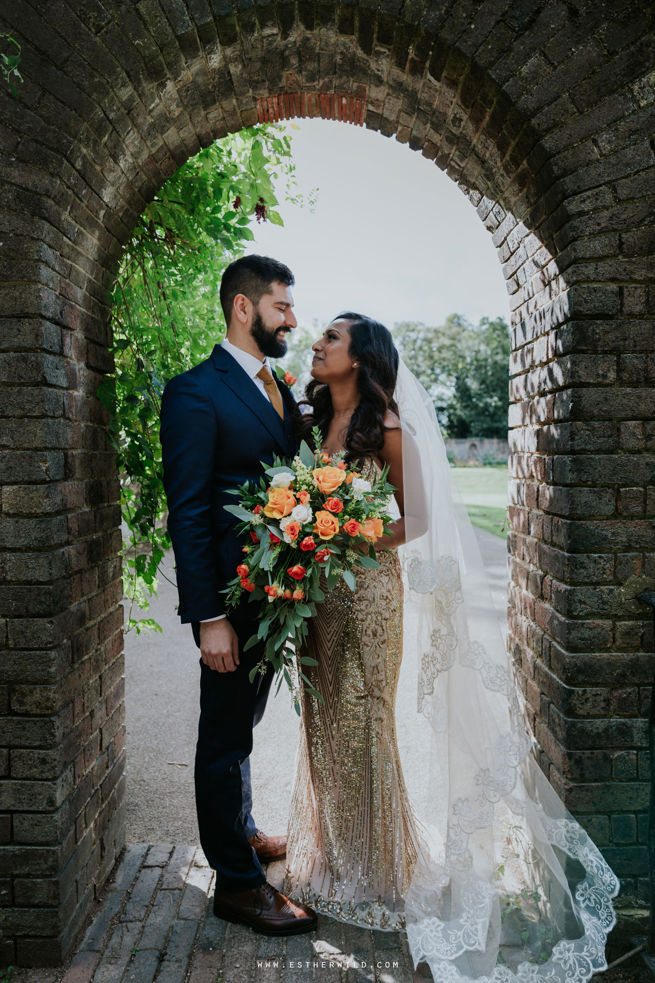 Twickenham_Registry_Office_London_Wedding_Ceremony_Esther_Wild_Photographer_IMG_0612.jpg